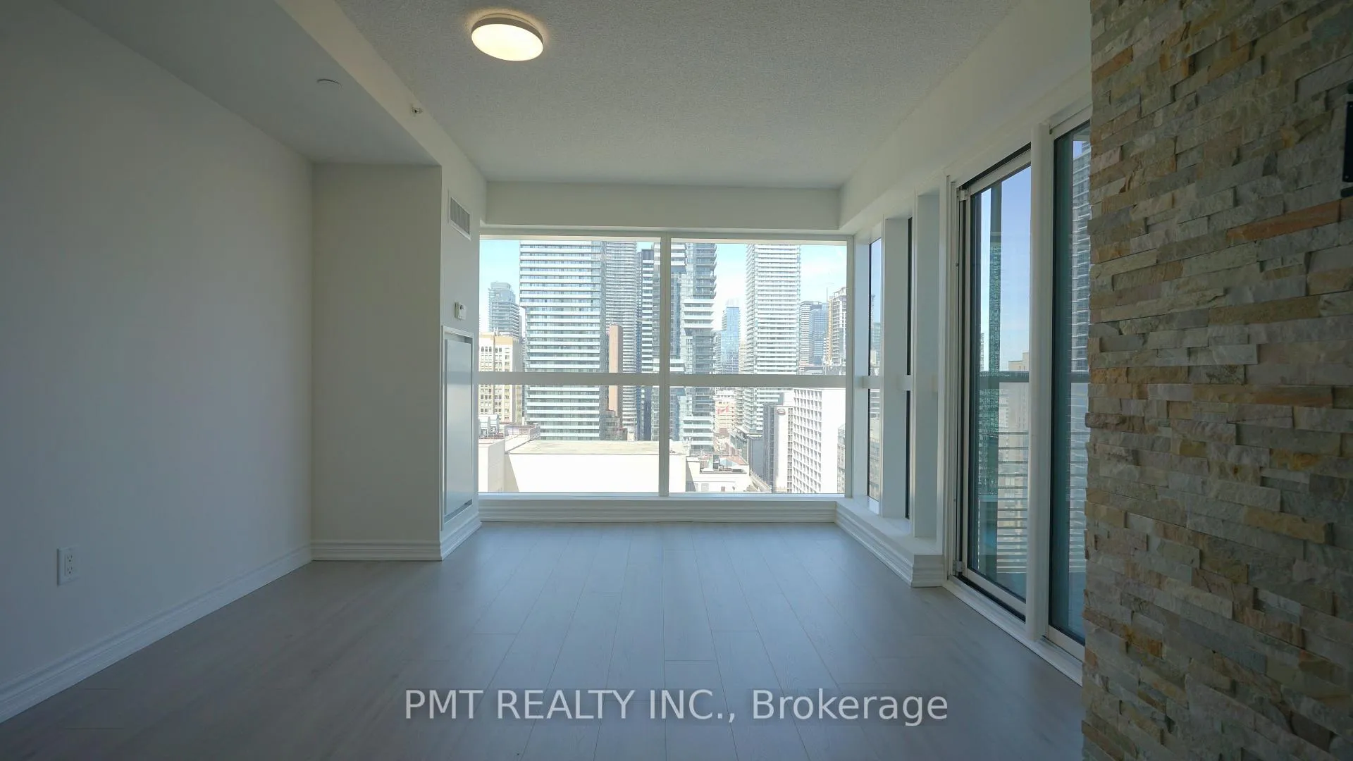 Photo 6 of Unit 2201, 386 Yonge Street, Toronto, Bay Street Corridor — HOMEH