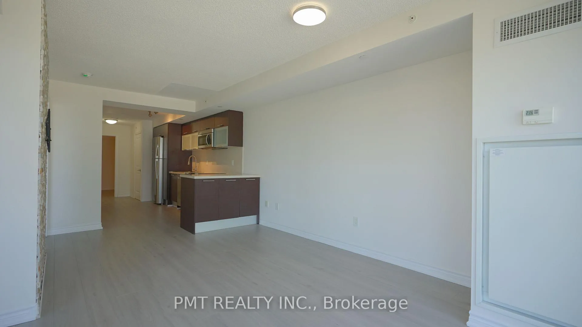 Photo 11 of Unit 2201, 386 Yonge Street, Toronto, Bay Street Corridor — HOMEH