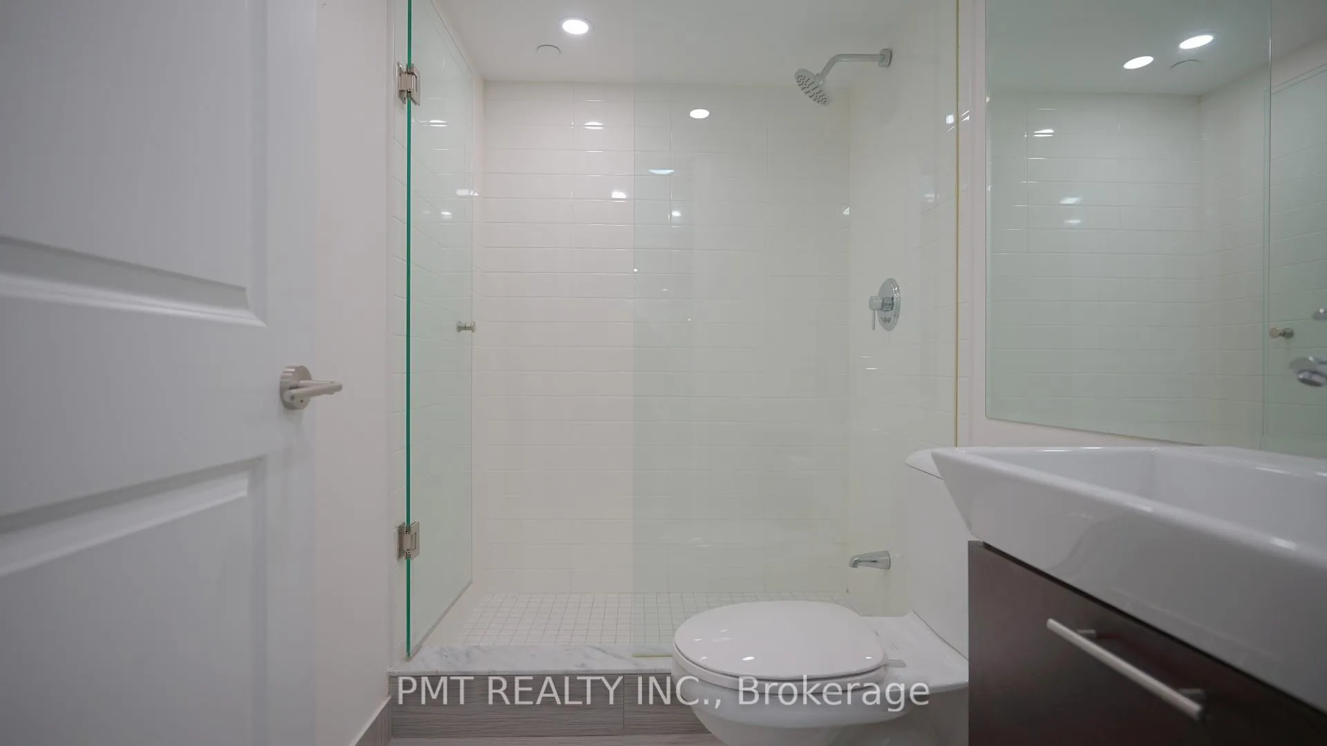 Photo 14 of Unit 2201, 386 Yonge Street, Toronto, Bay Street Corridor — HOMEH