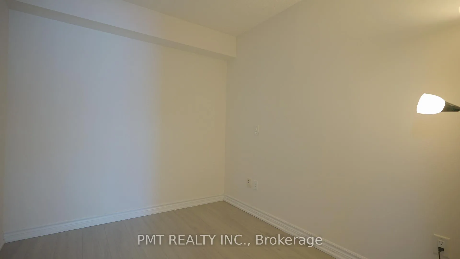 Photo 16 of Unit 2201, 386 Yonge Street, Toronto, Bay Street Corridor — HOMEH