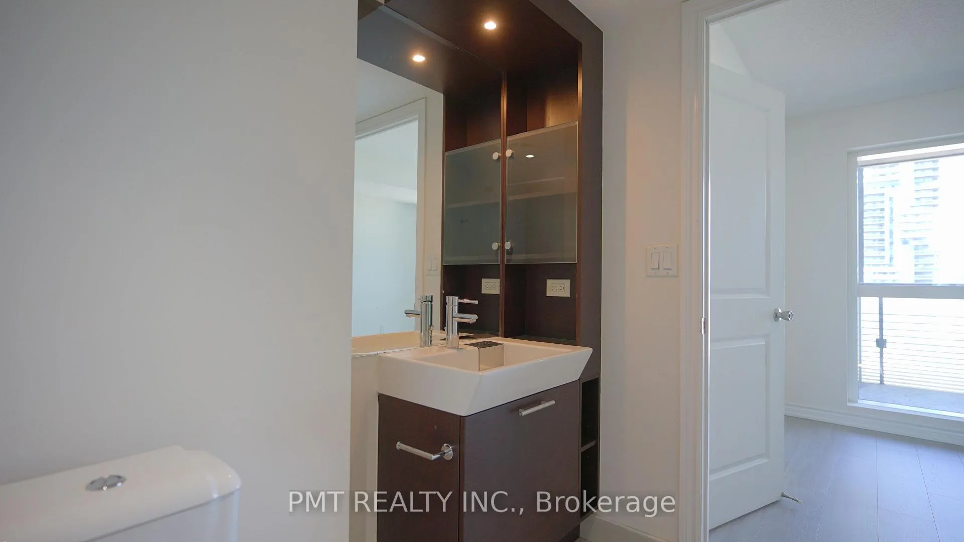 Photo 21 of Unit 2201, 386 Yonge Street, Toronto, Bay Street Corridor — HOMEH