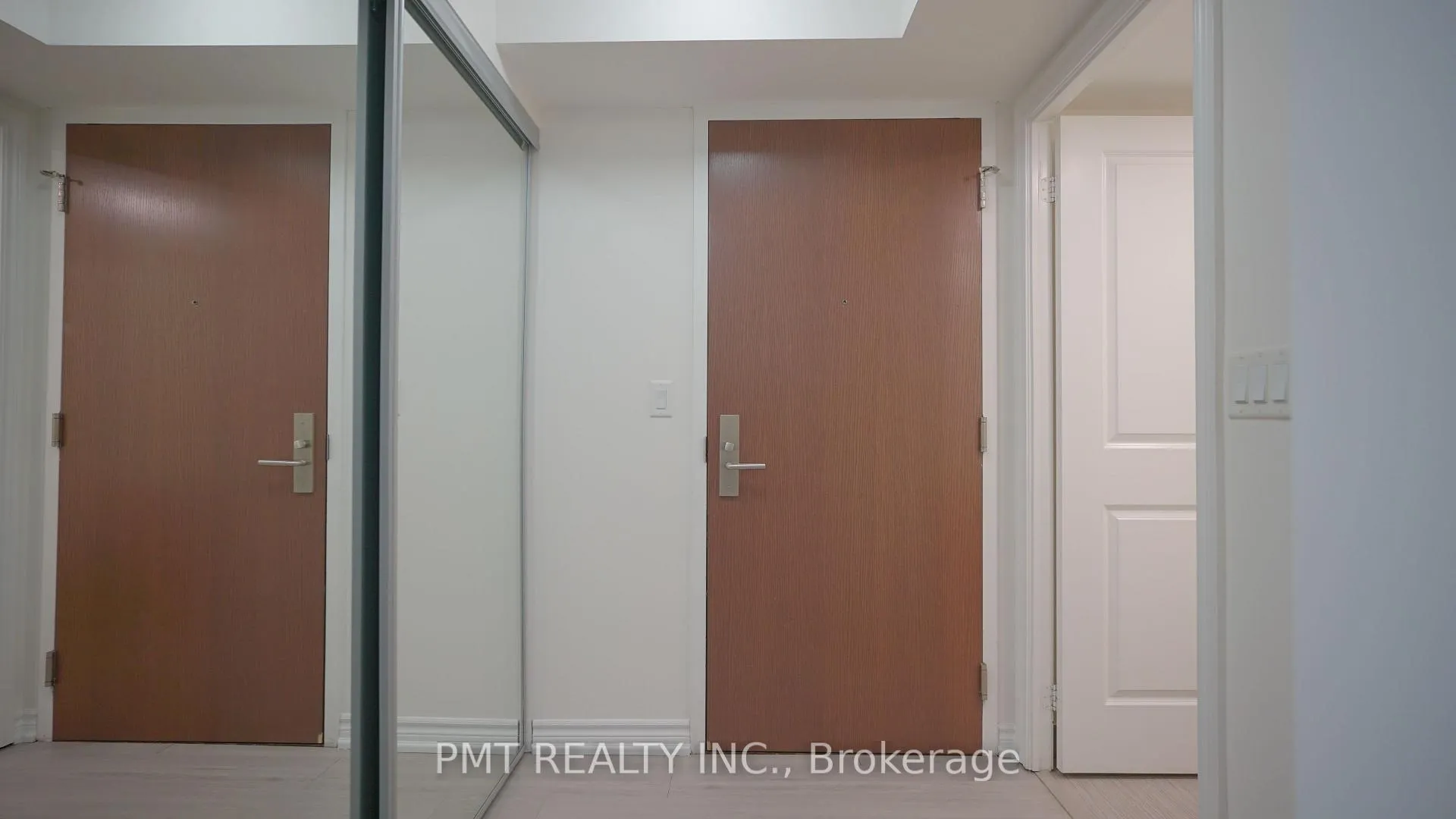 Photo 22 of Unit 2201, 386 Yonge Street, Toronto, Bay Street Corridor — HOMEH