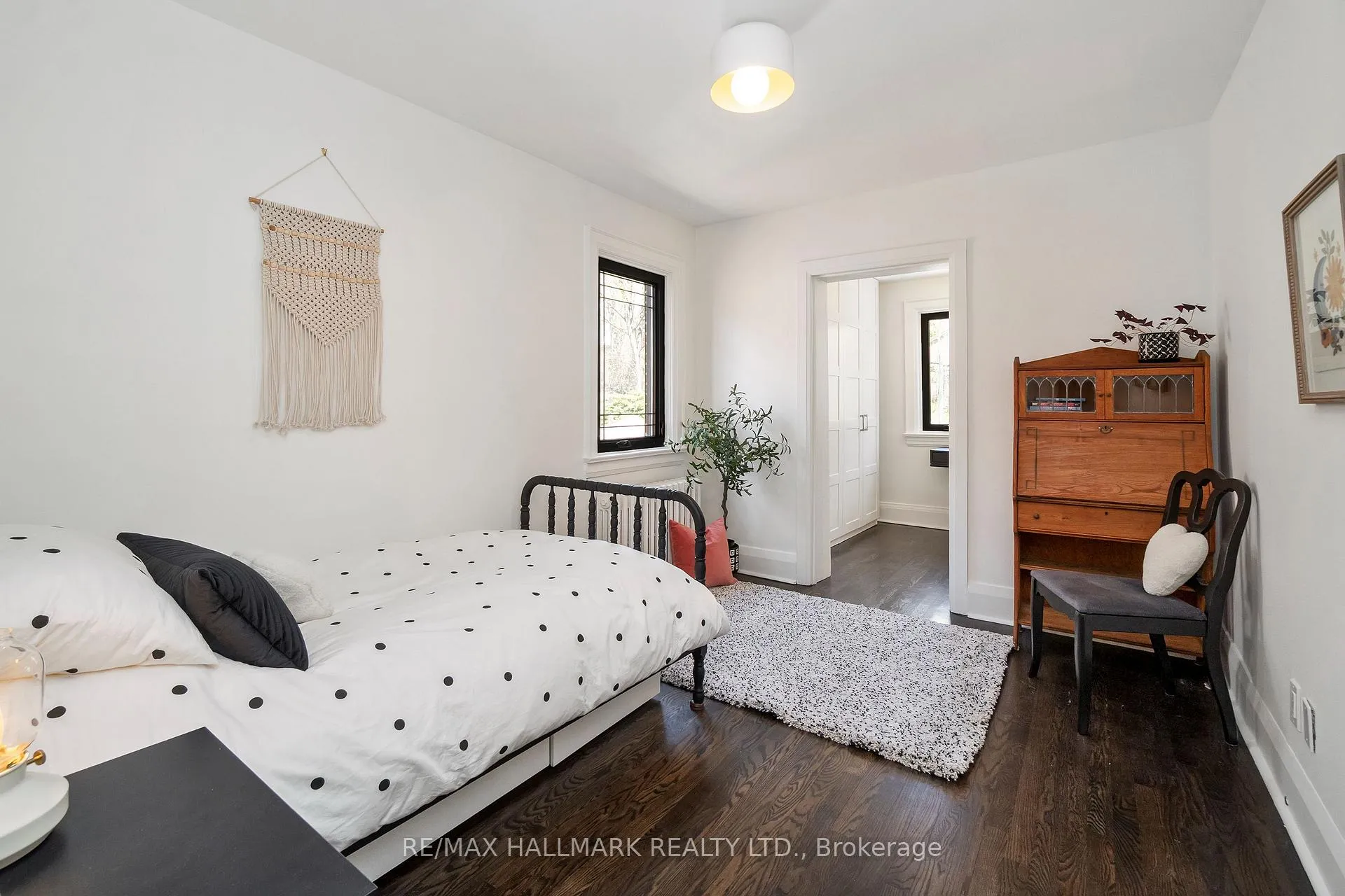 Photo 10 of 81 Armadale Avenue, Toronto, High Park-Swansea — HOMEH