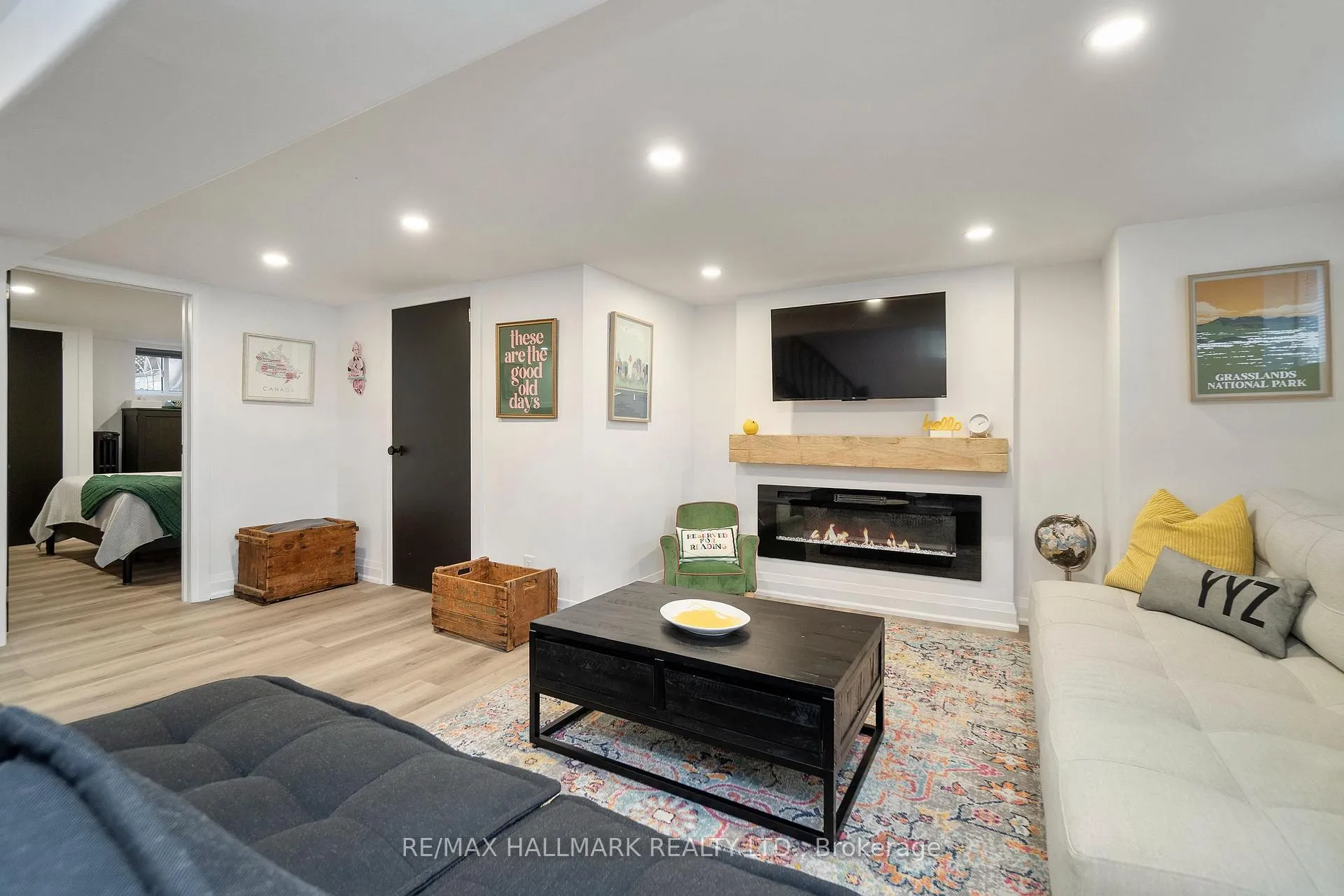 Photo 15 of 81 Armadale Avenue, Toronto, High Park-Swansea — HOMEH