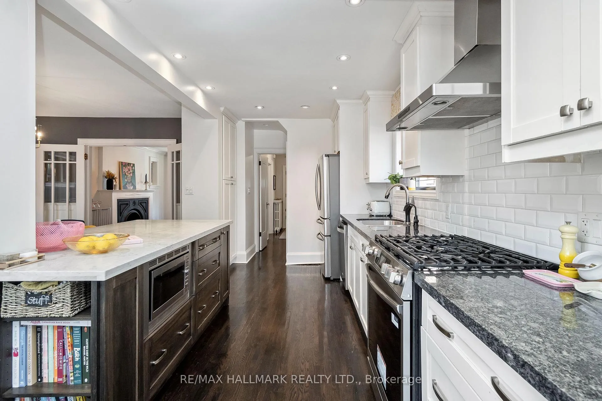 Photo 23 of 81 Armadale Avenue, Toronto, High Park-Swansea — HOMEH