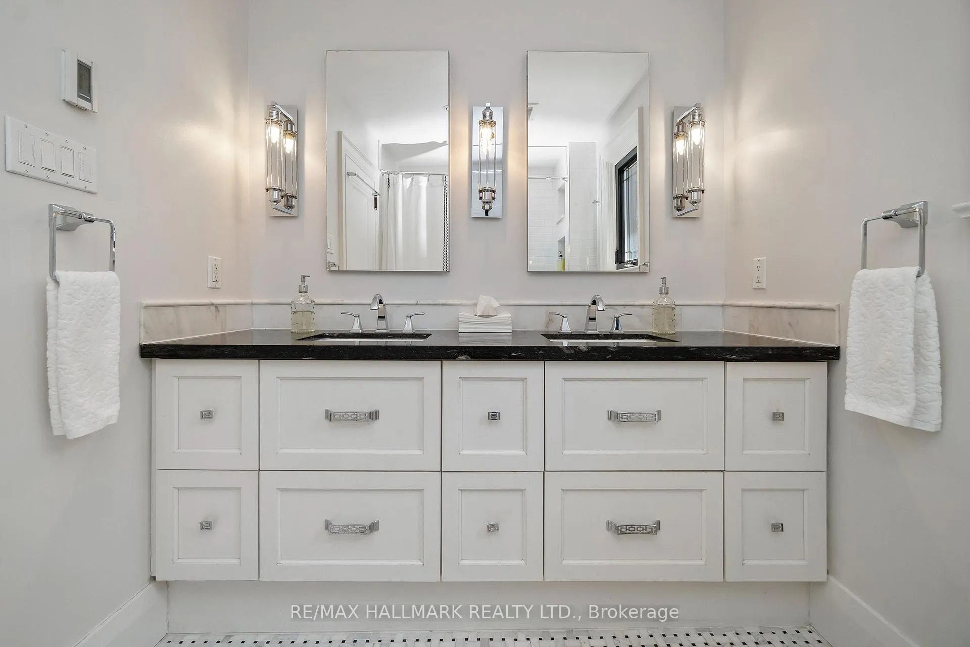 Photo 28 of 81 Armadale Avenue, Toronto, High Park-Swansea — HOMEH