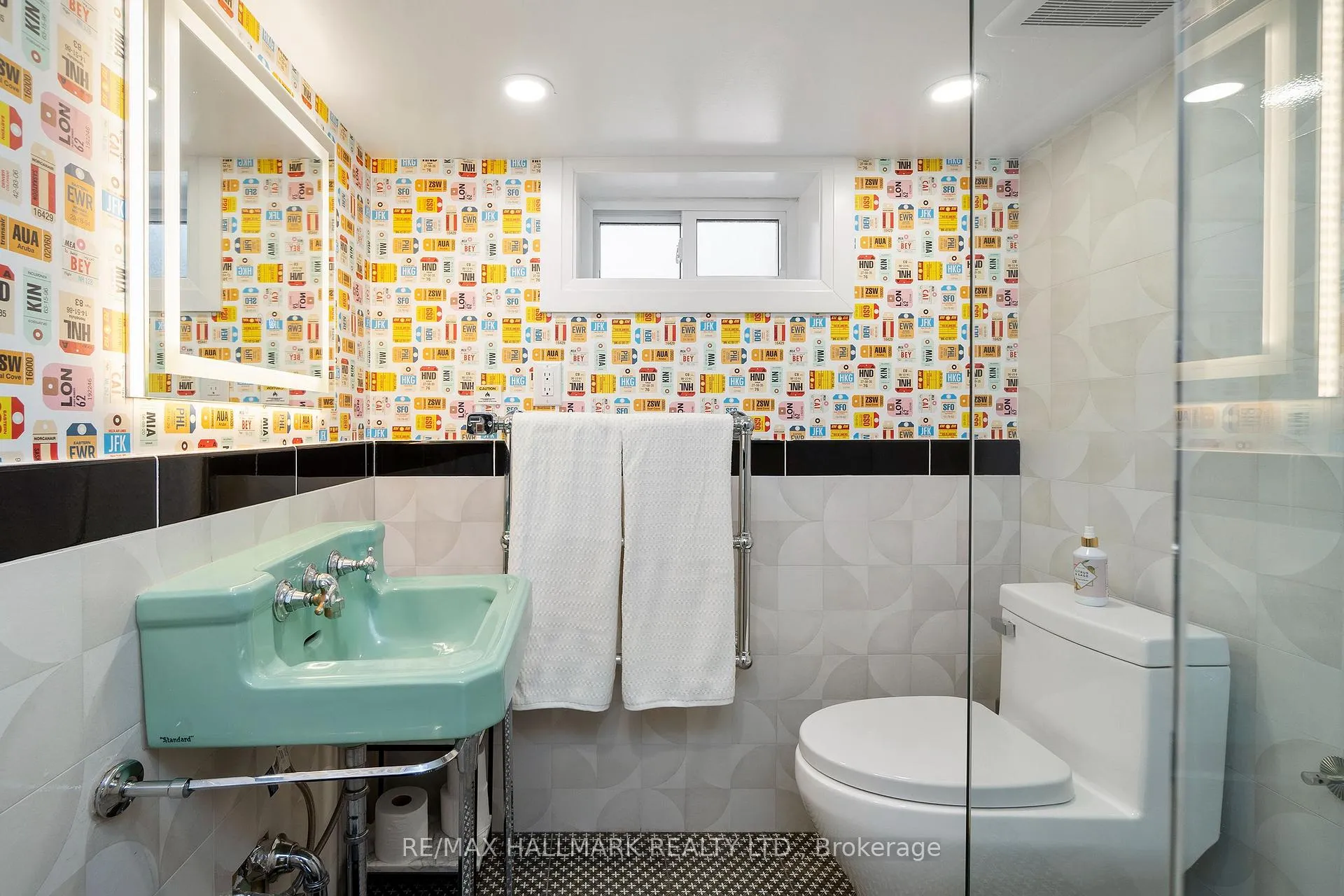 Photo 33 of 81 Armadale Avenue, Toronto, High Park-Swansea — HOMEH