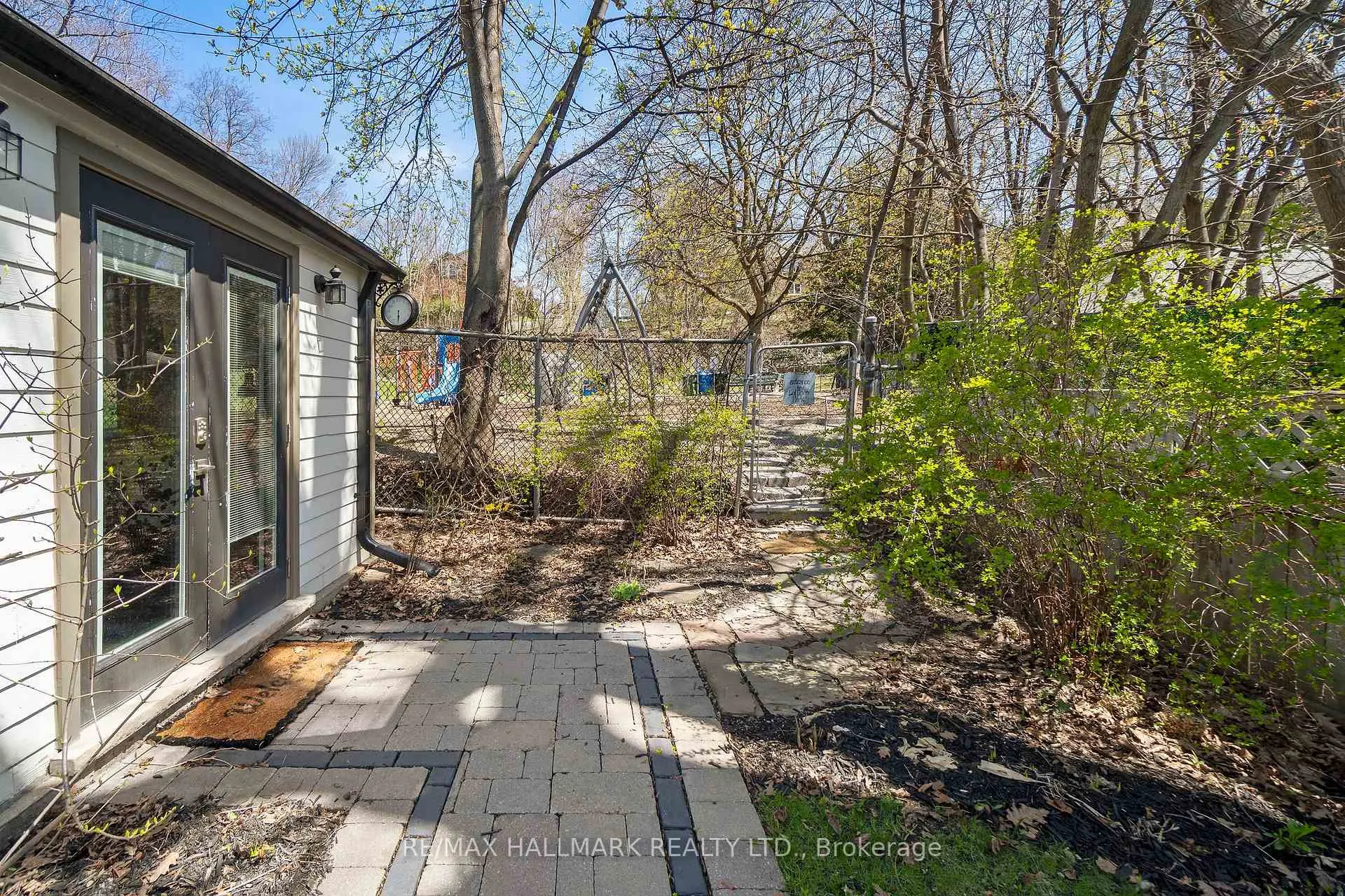Photo 37 of 81 Armadale Avenue, Toronto, High Park-Swansea — HOMEH