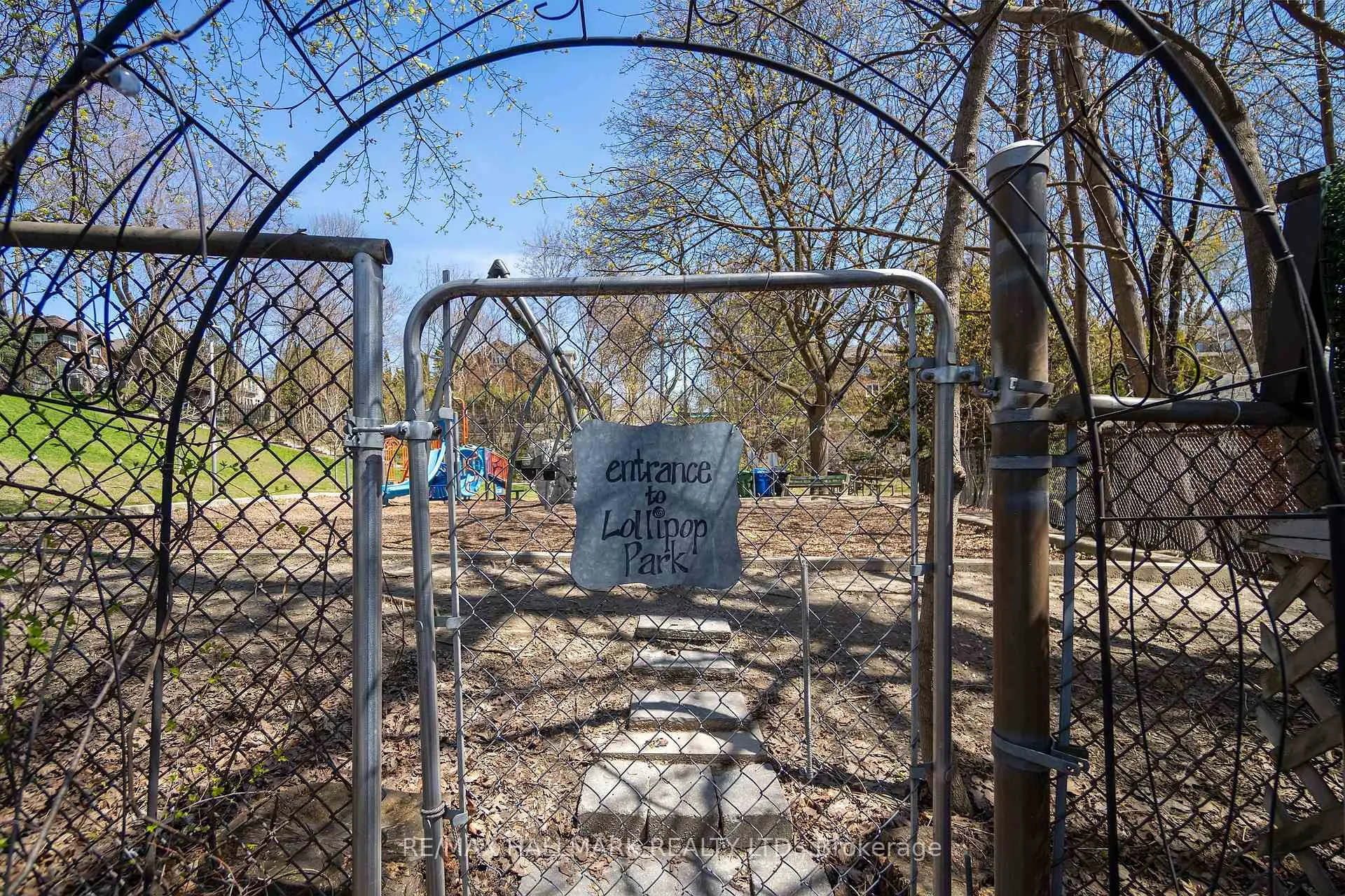 Photo 40 of 81 Armadale Avenue, Toronto, High Park-Swansea — HOMEH