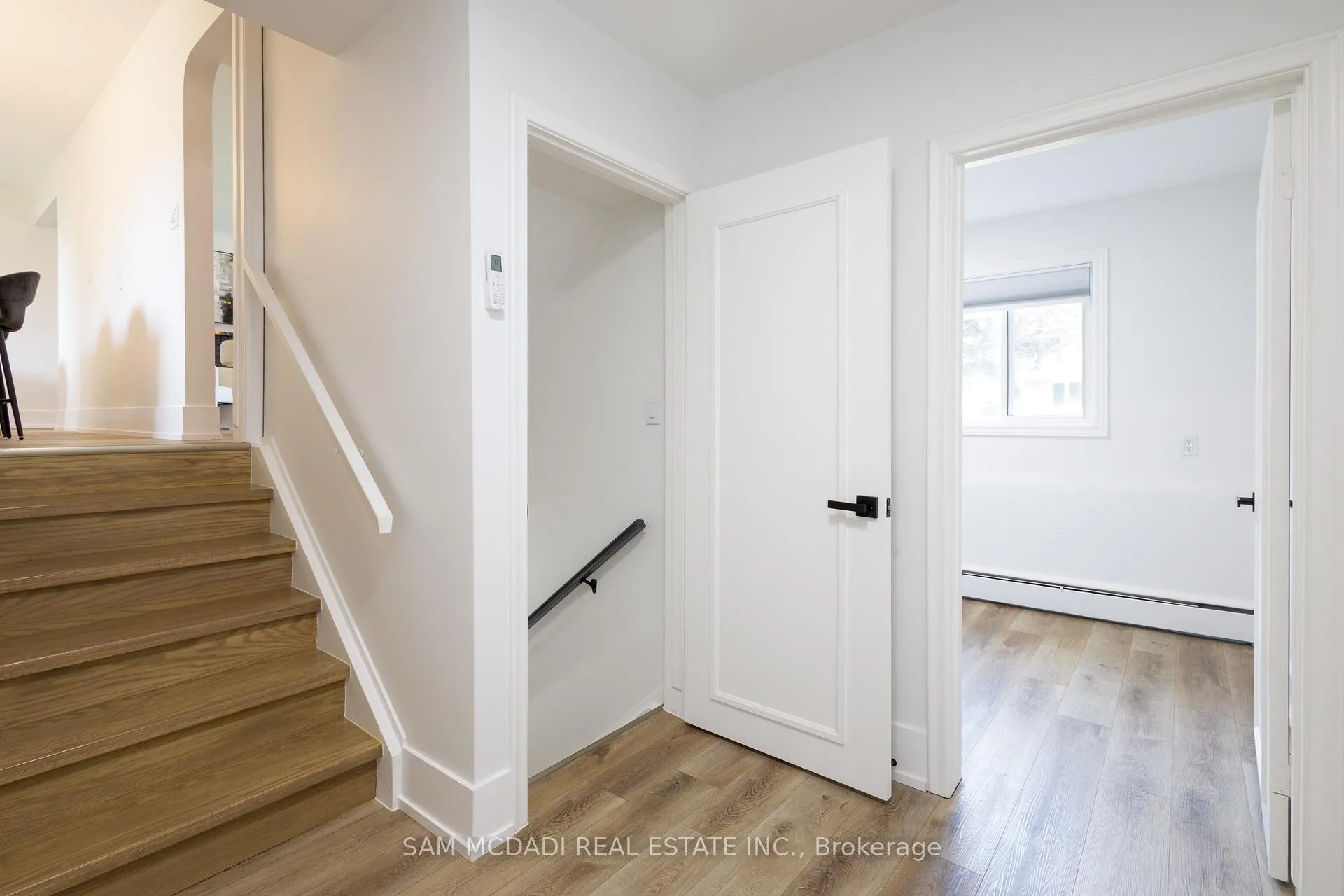 Photo 19 of 14 Glencairn Drive, St. Catharines, Bunting/Linwell — HOMEH
