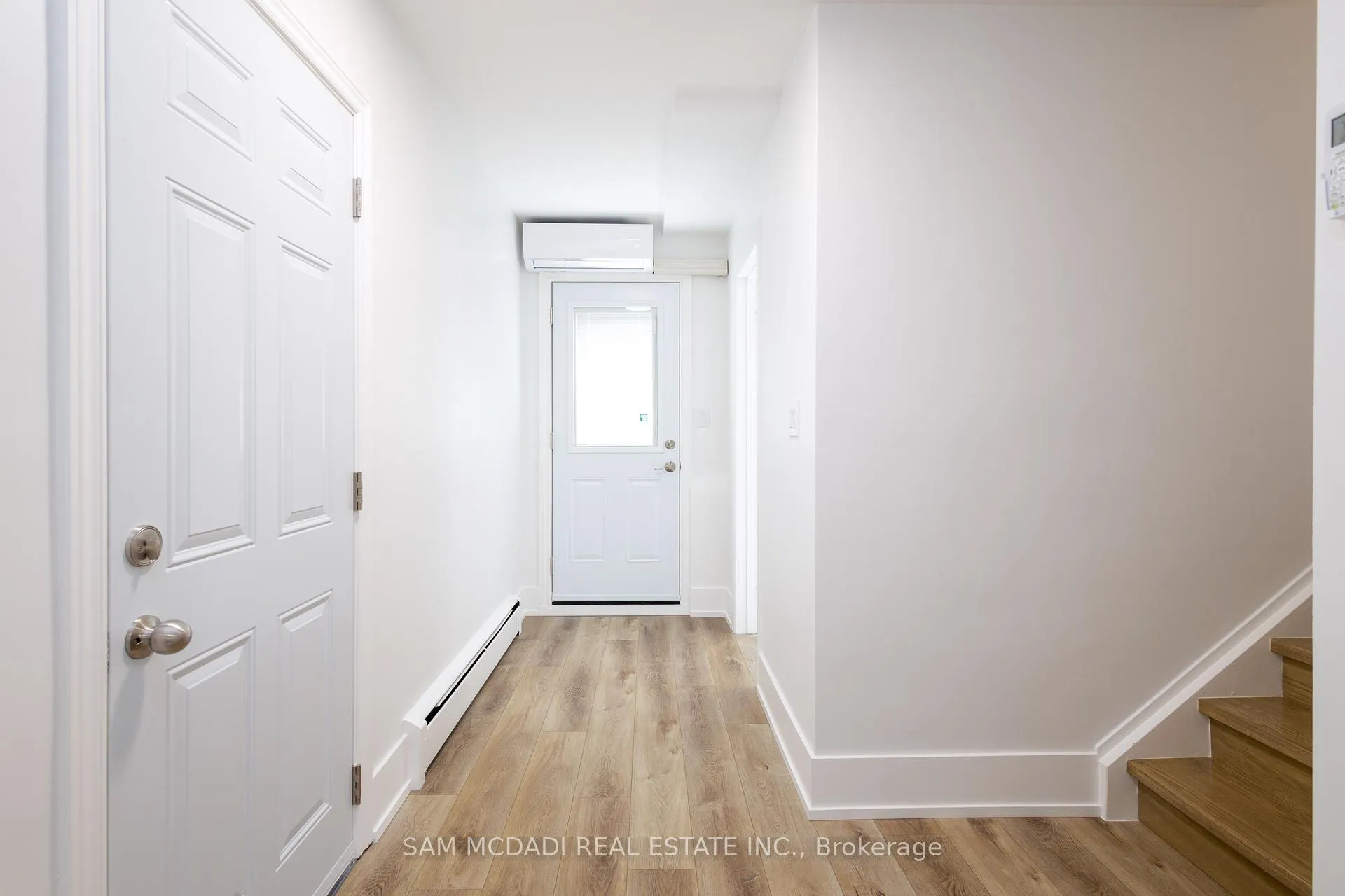 Photo 20 of 14 Glencairn Drive, St. Catharines, Bunting/Linwell — HOMEH
