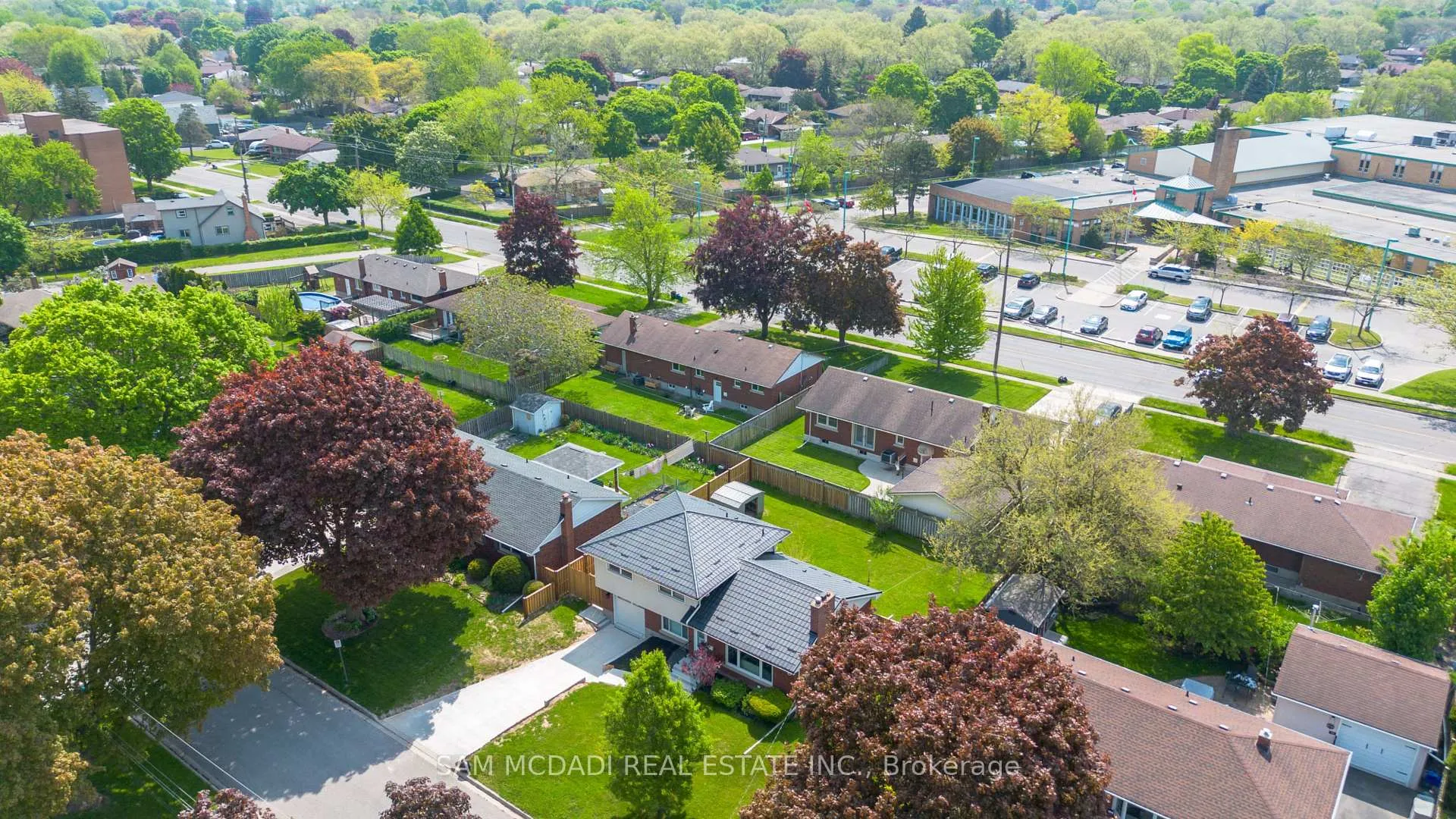 Photo 34 of 14 Glencairn Drive, St. Catharines, Bunting/Linwell — HOMEH