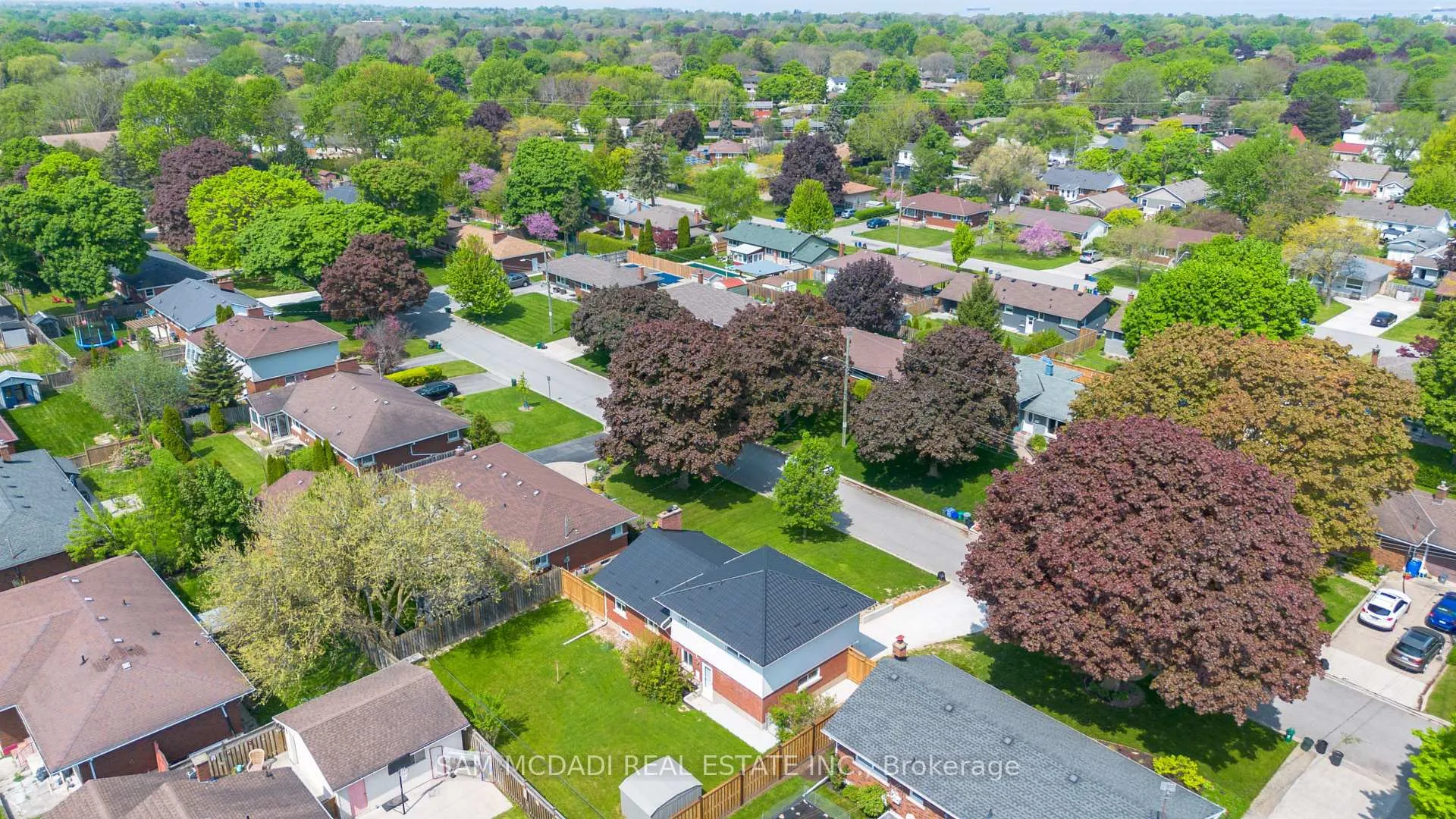 Photo 36 of 14 Glencairn Drive, St. Catharines, Bunting/Linwell — HOMEH