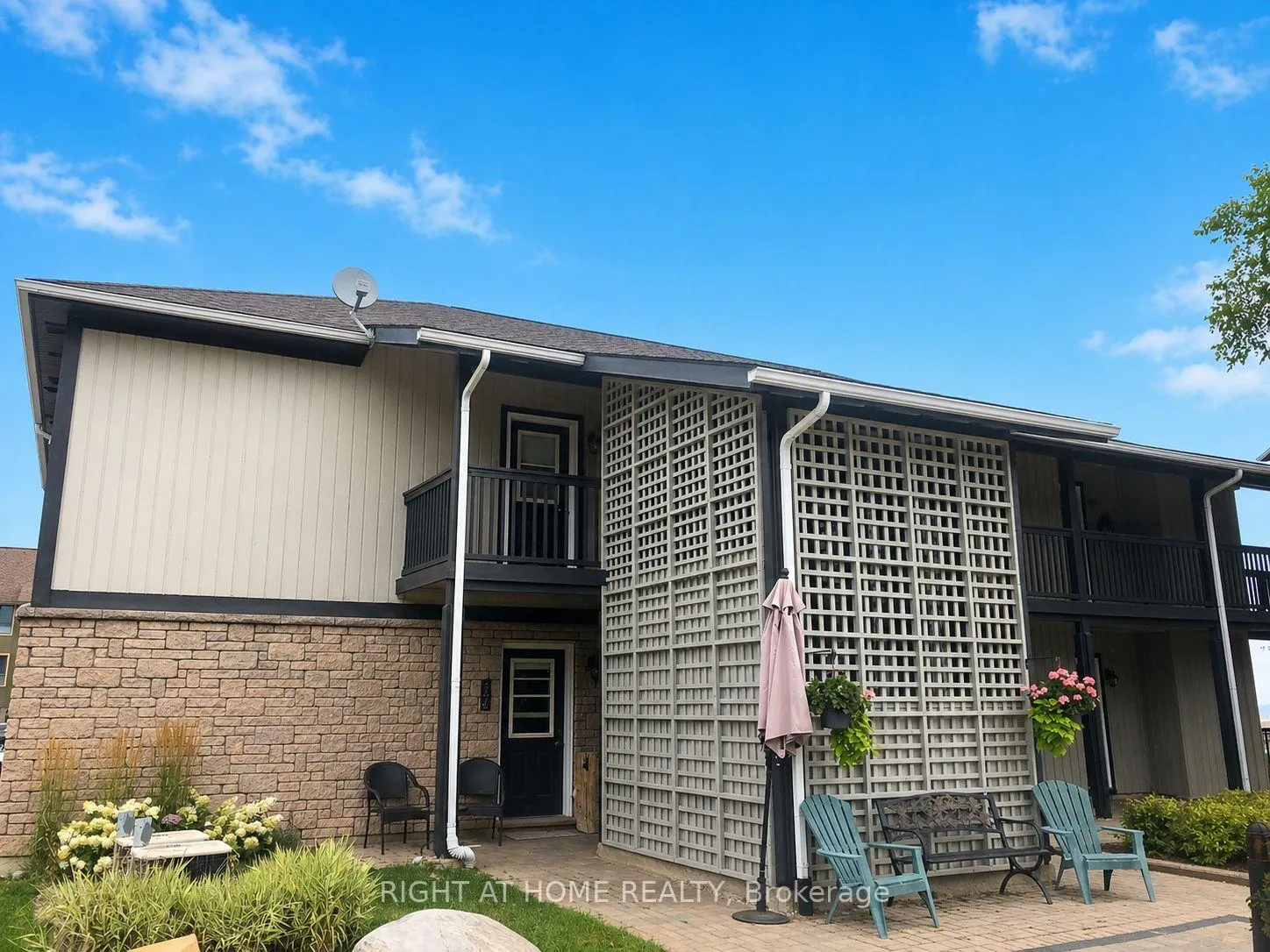 Photo 3 of 447 Mariners Way, Collingwood — HOMEH