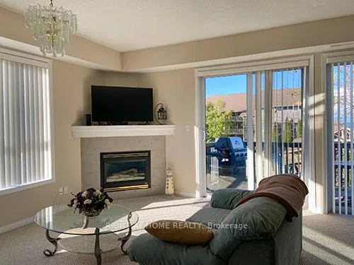 Photo 7 of 447 Mariners Way, Collingwood — HOMEH