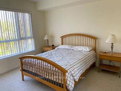 Photo 9 of 447 Mariners Way, Collingwood — HOMEH