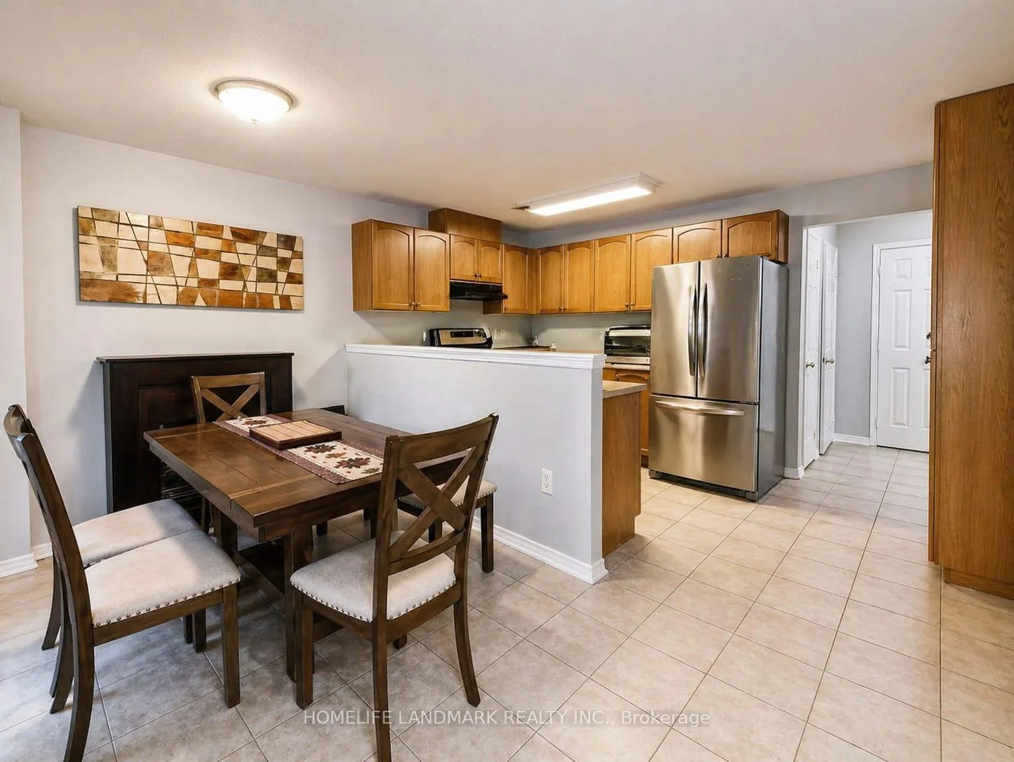 Photo 4 of 103 Starr Crescent, Aurora, Bayview Northeast — HOMEH