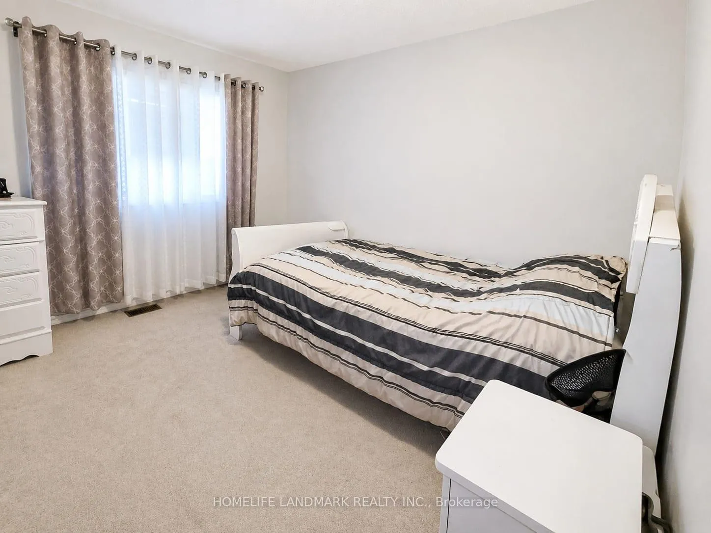 Photo 10 of 103 Starr Crescent, Aurora, Bayview Northeast — HOMEH