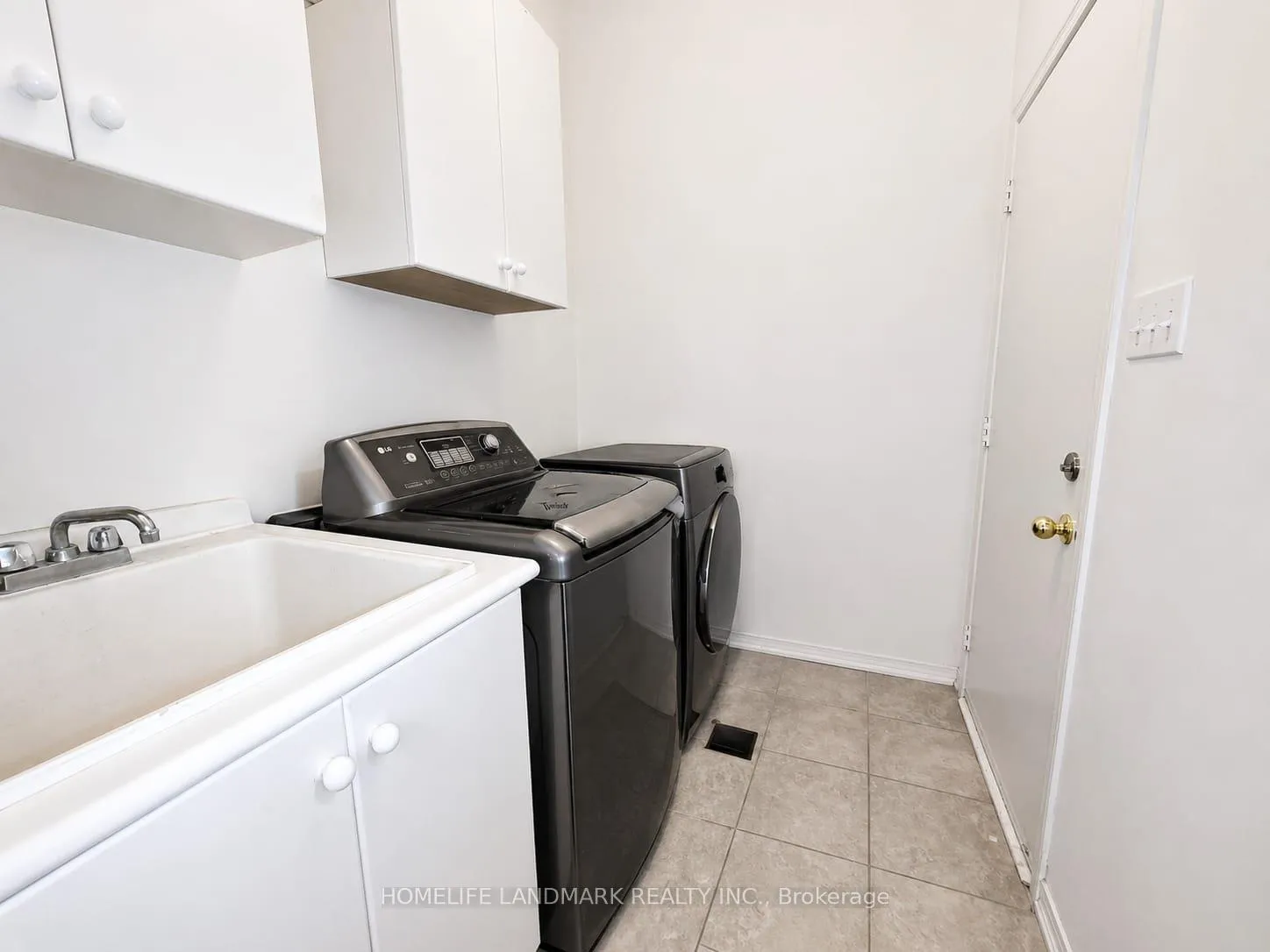 Photo 12 of 103 Starr Crescent, Aurora, Bayview Northeast — HOMEH