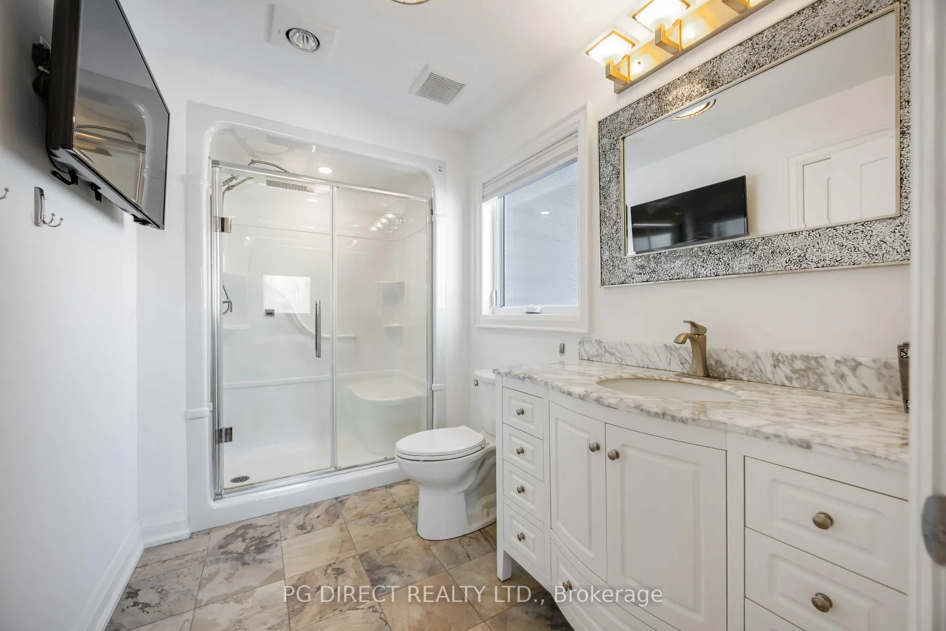 Photo 14 of 18 Villa Drive, Georgina, Pefferlaw — HOMEH
