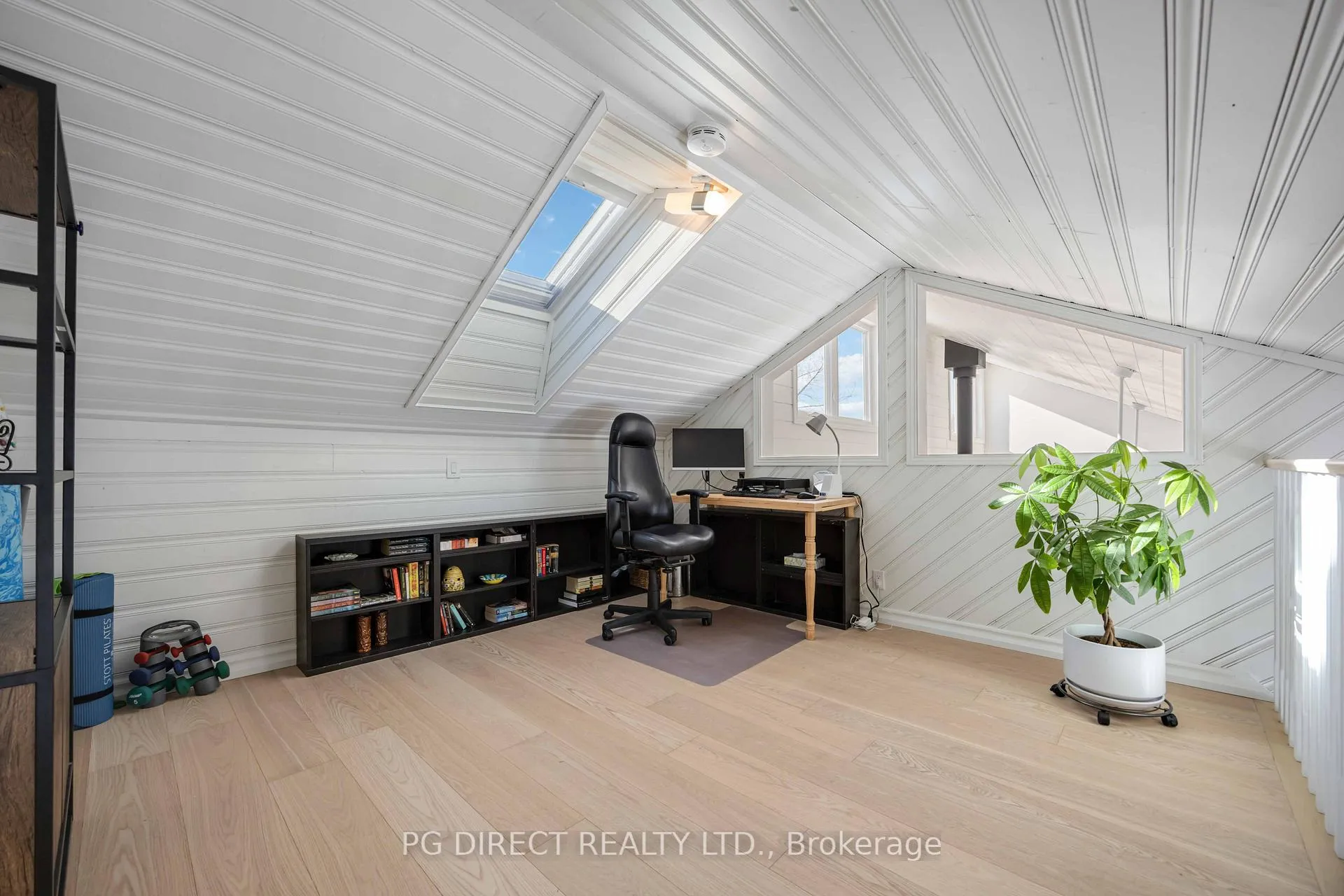 Photo 18 of 18 Villa Drive, Georgina, Pefferlaw — HOMEH