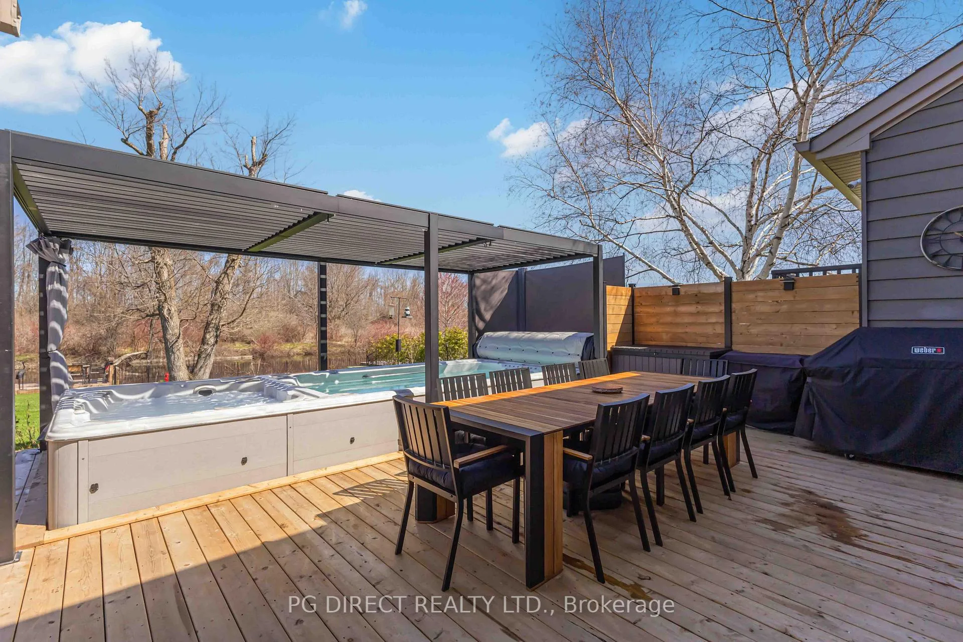 Photo 24 of 18 Villa Drive, Georgina, Pefferlaw — HOMEH