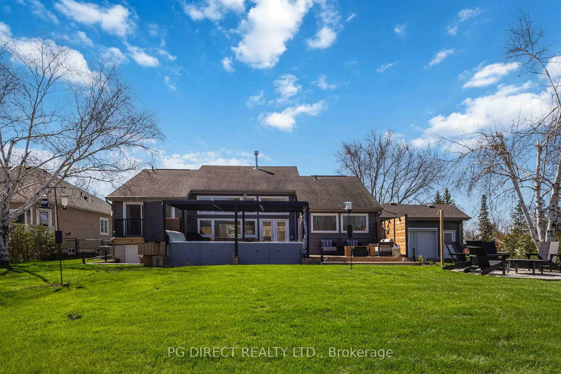 Photo 26 of 18 Villa Drive, Georgina, Pefferlaw — HOMEH