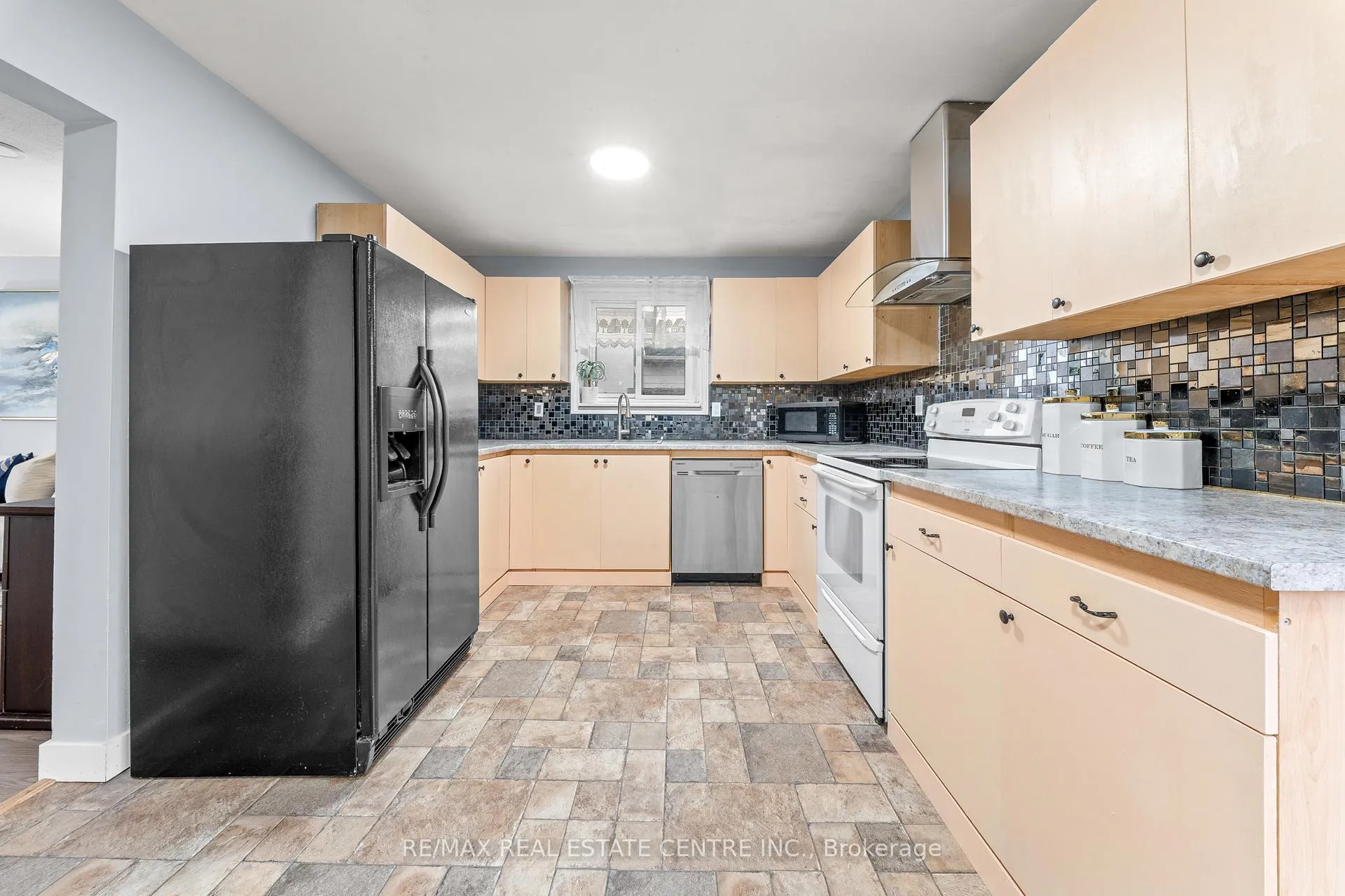 Photo 13 of 101 Griselda Crescent, Brampton, Northgate — HOMEH