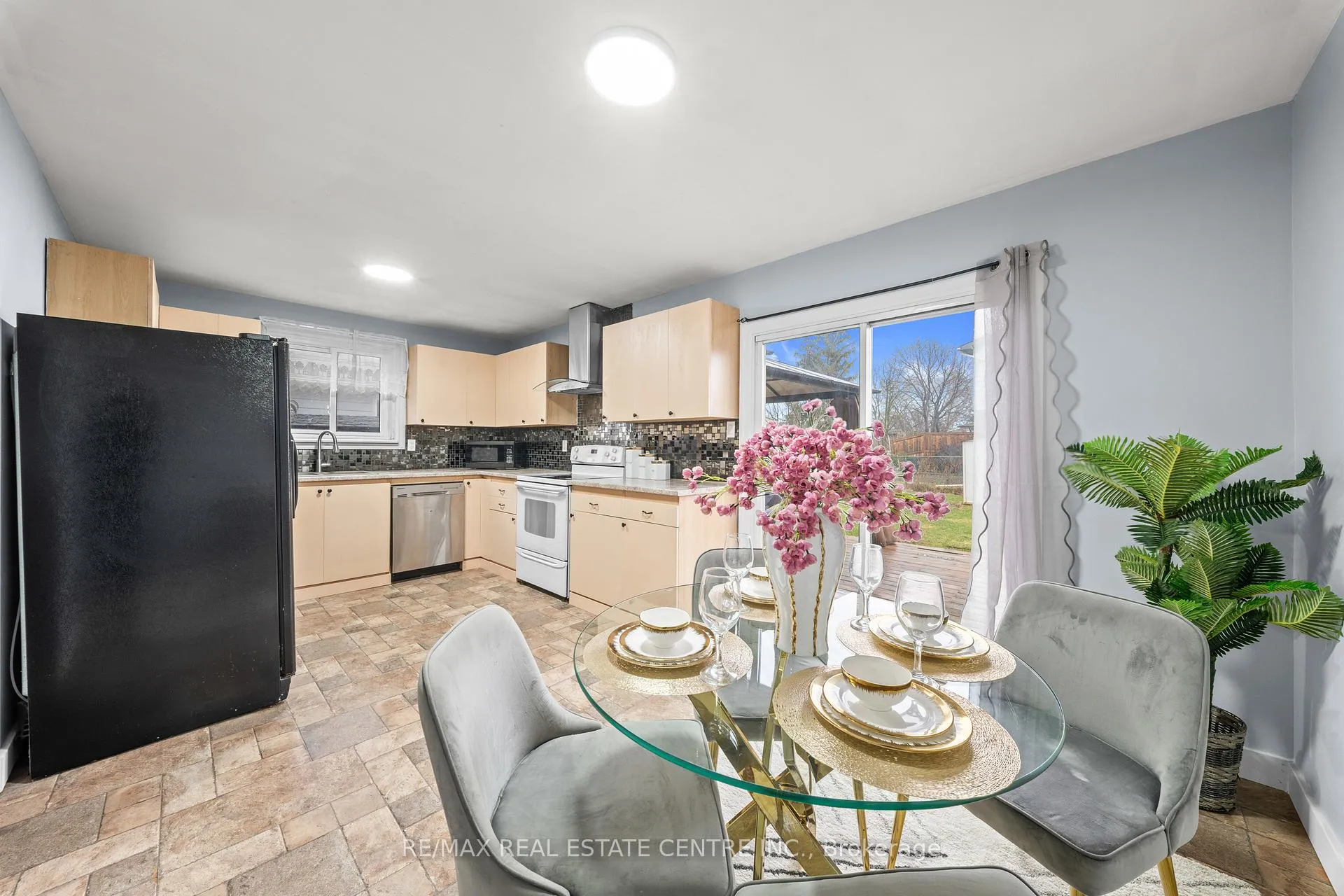 Photo 20 of 101 Griselda Crescent, Brampton, Northgate — HOMEH