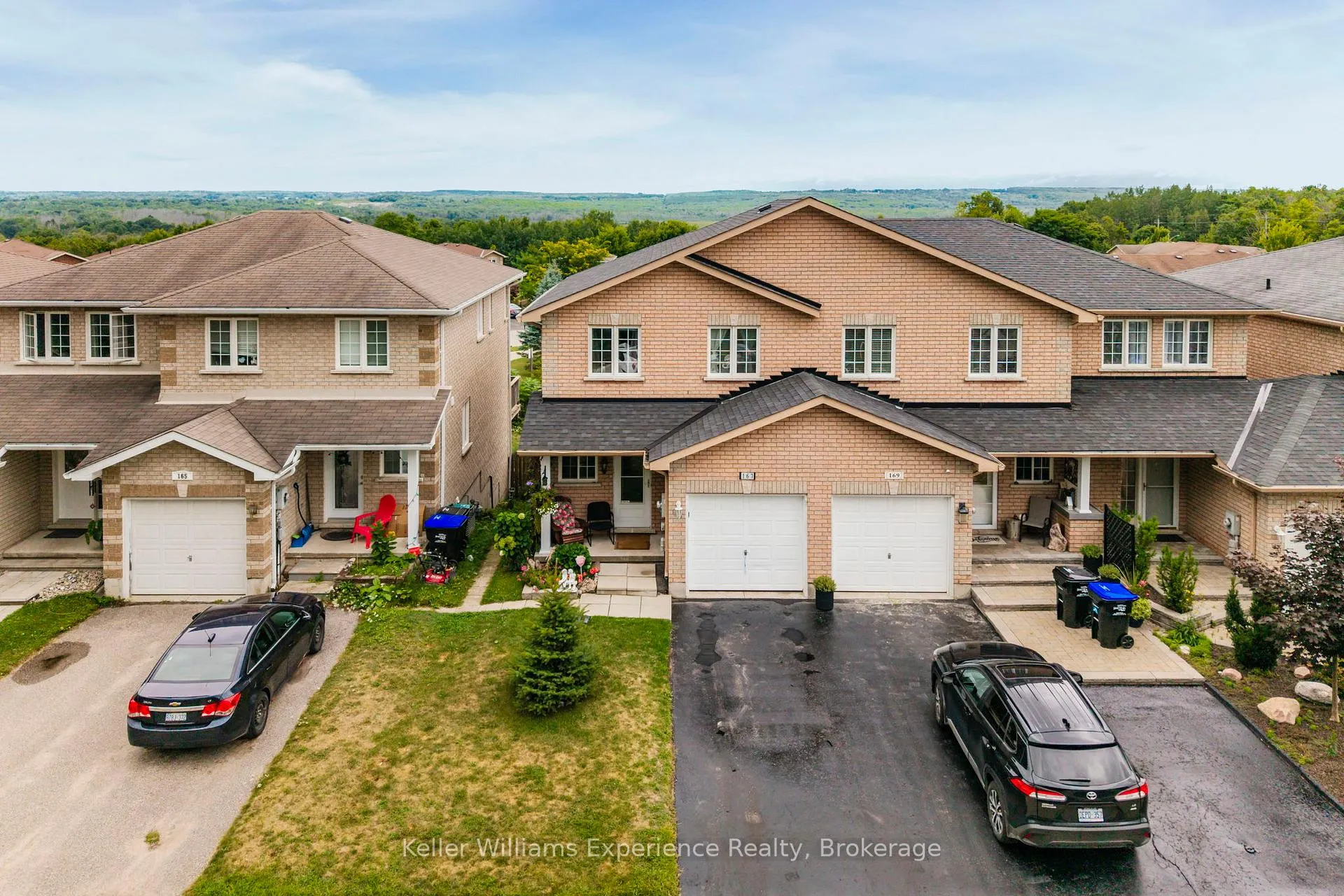 Photo 2 of 167 Southwinds Crescent, Midland — HOMEH