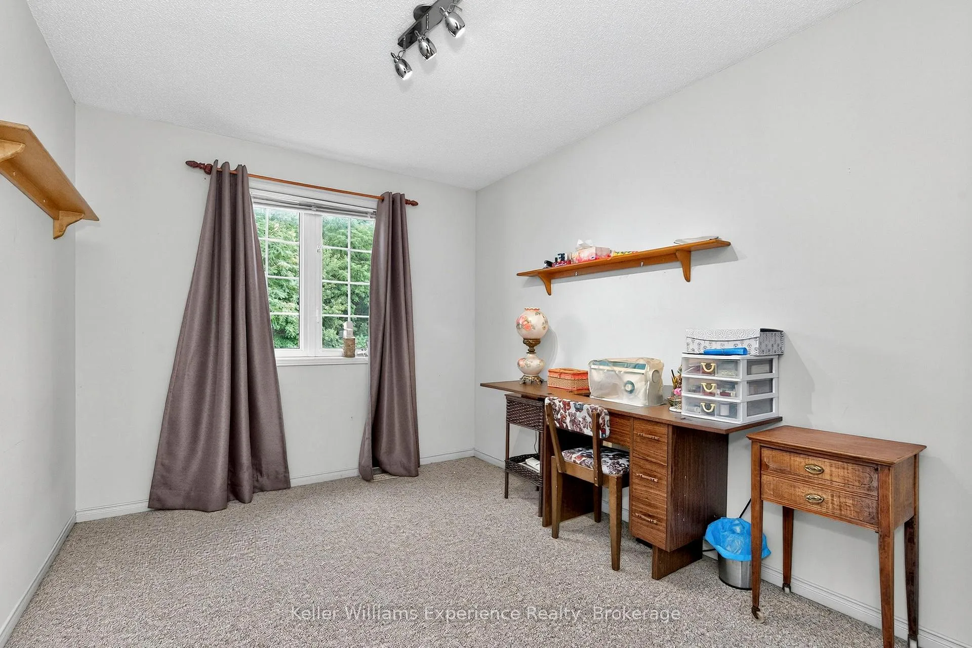Photo 15 of 167 Southwinds Crescent, Midland — HOMEH
