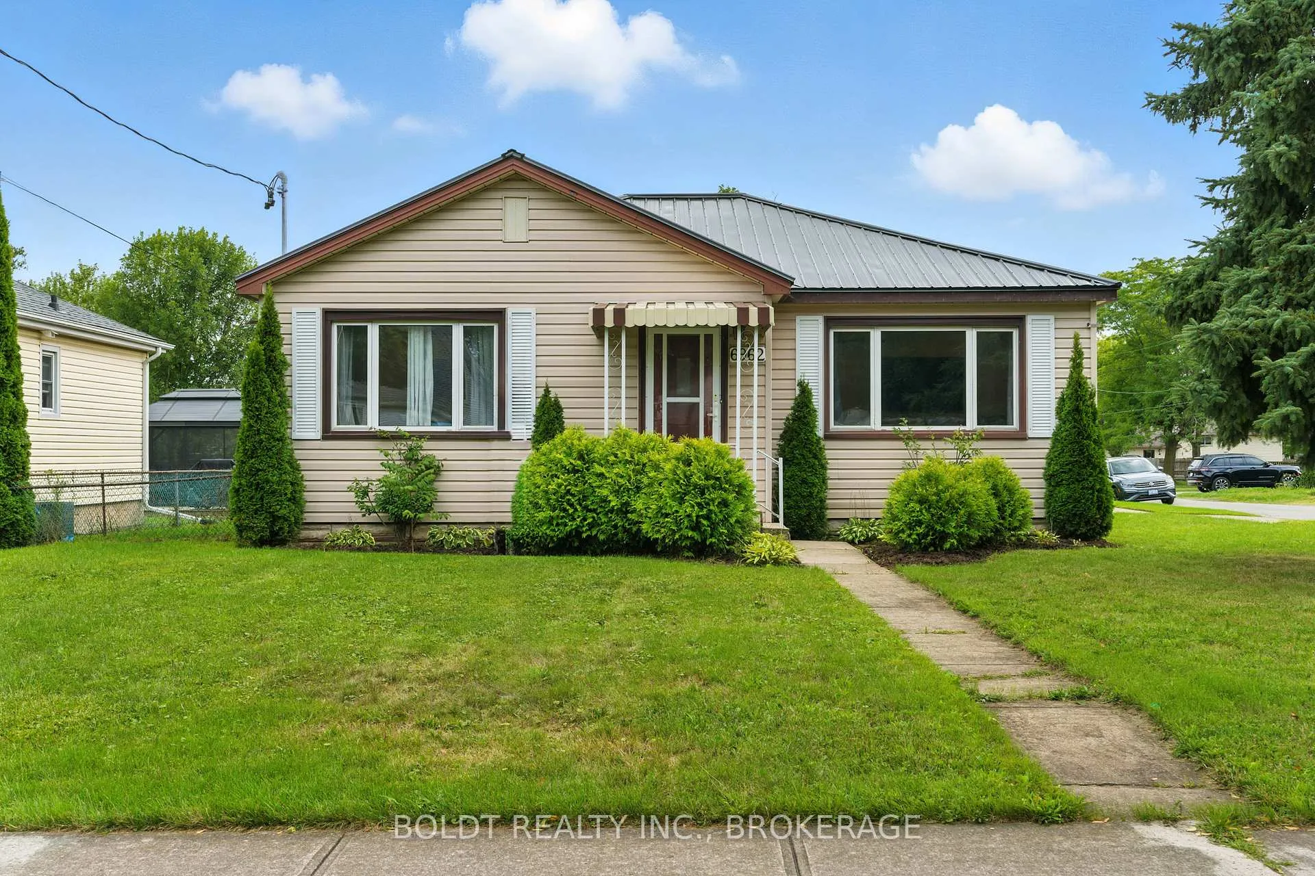 Front of 6962 Margaret Street