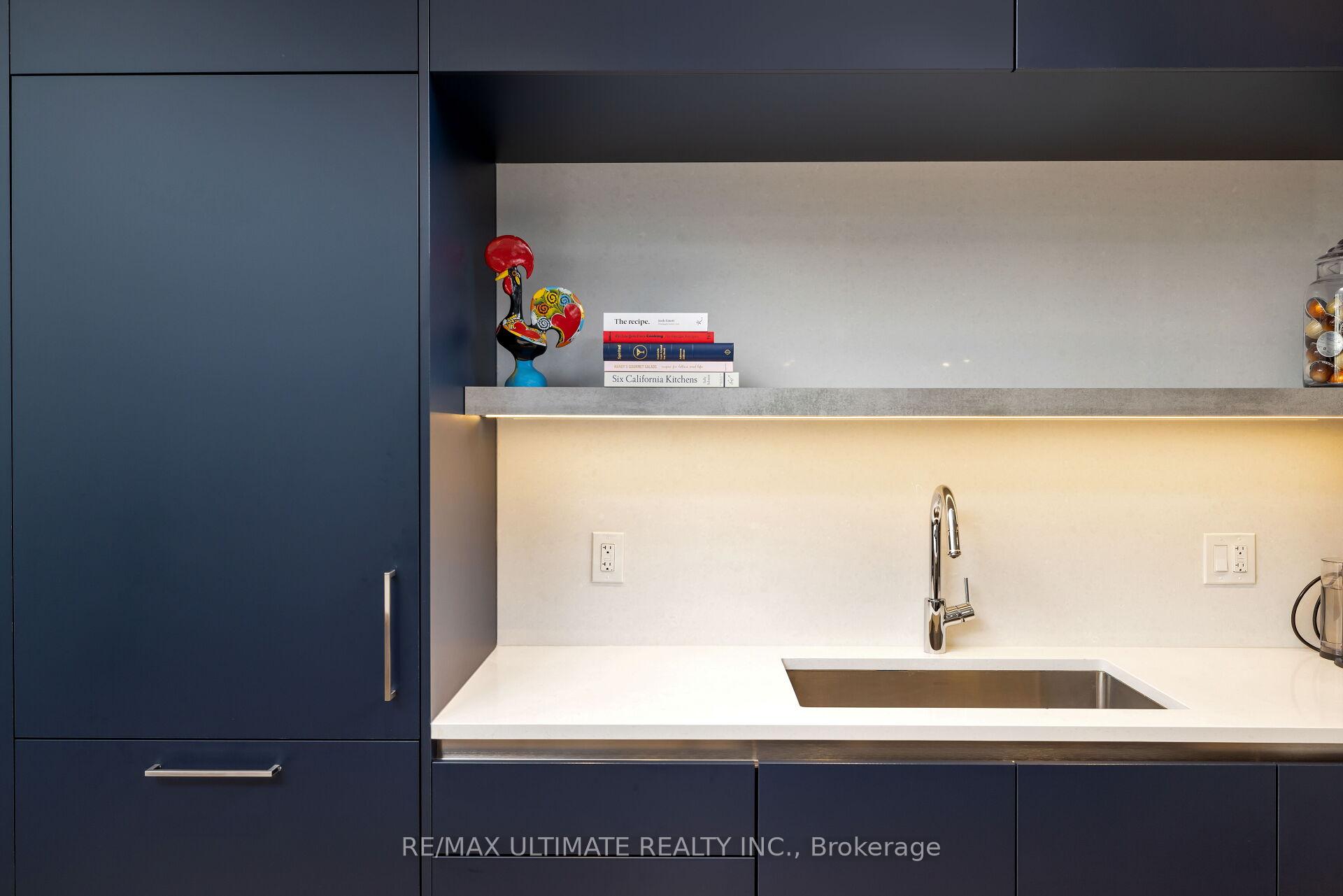Photo 16 of Unit 206, 6 Jackes Avenue, Toronto, Rosedale-Moore Park — HOMEH