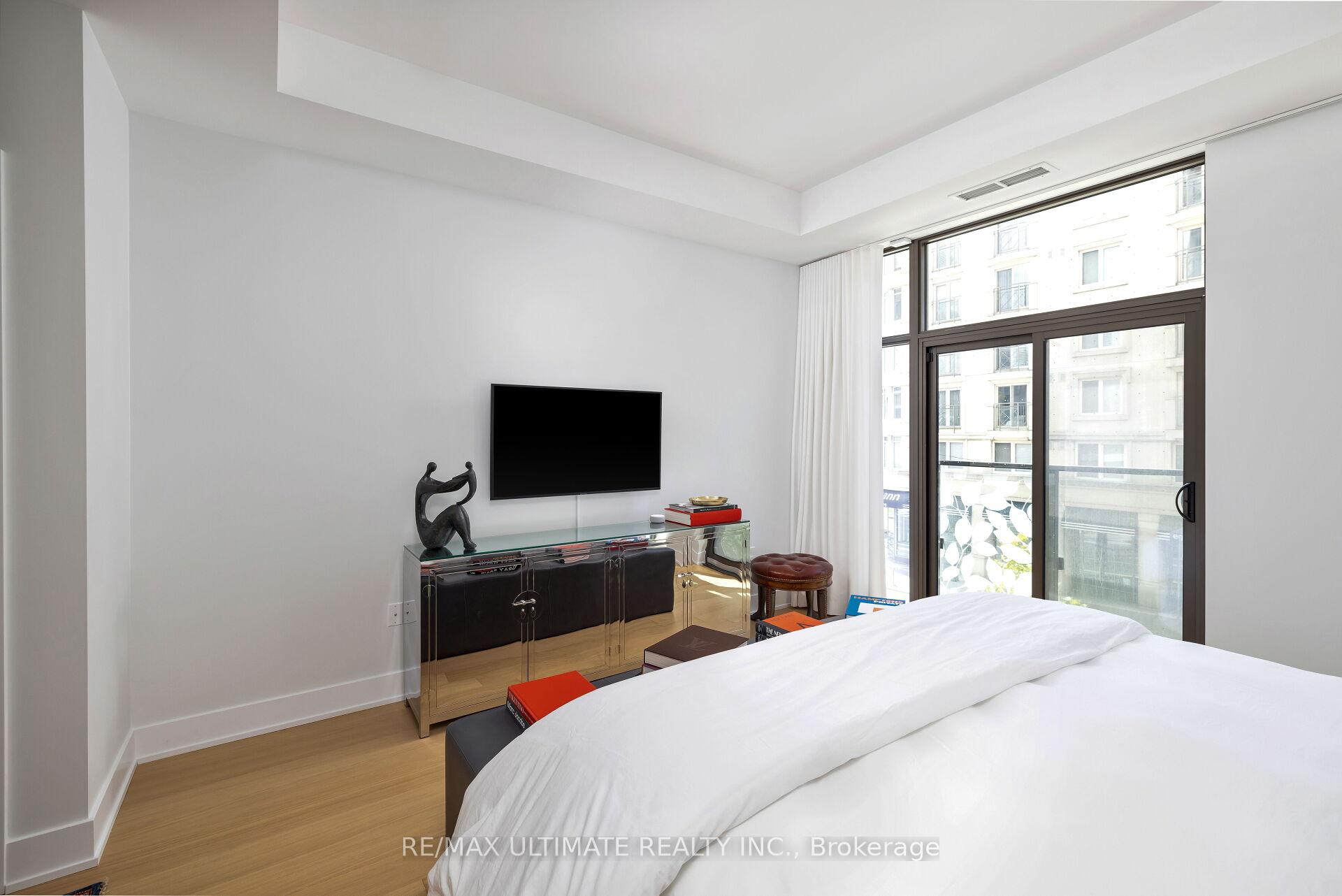 Photo 32 of Unit 206, 6 Jackes Avenue, Toronto, Rosedale-Moore Park — HOMEH