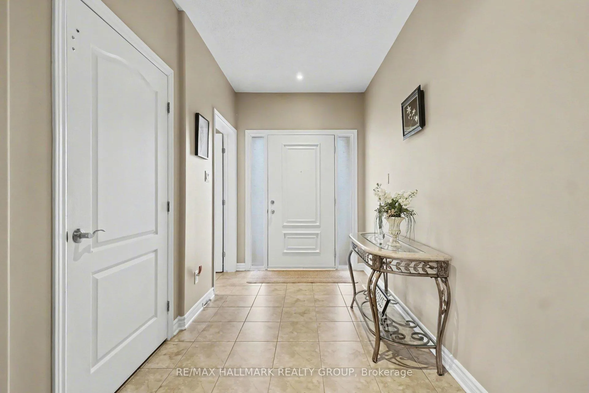 Photo 3 of 510 White Alder Avenue, Ottawa, Blossom Park/Kemp Park/Findlay Creek — HOMEH