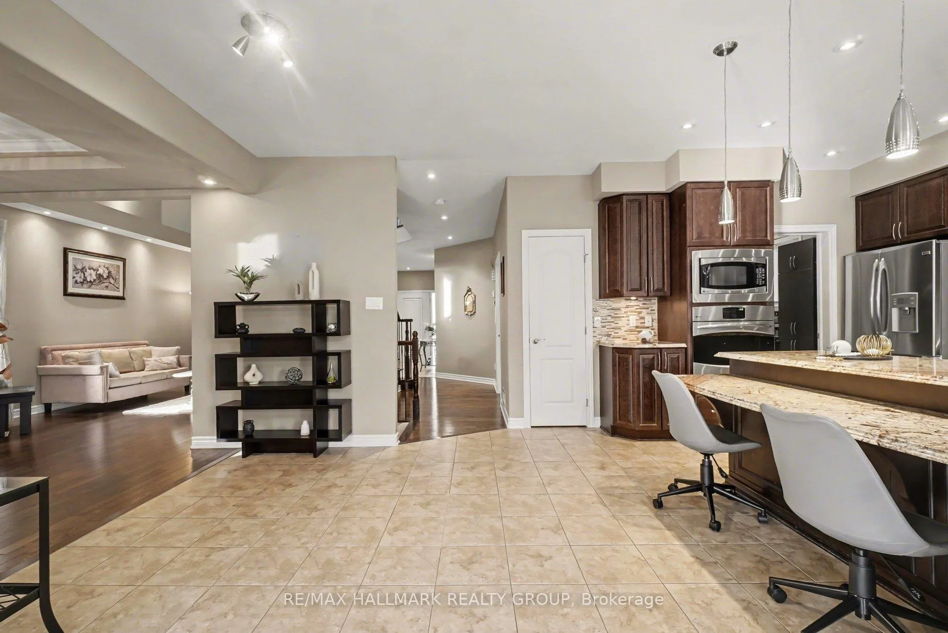 Photo 13 of 510 White Alder Avenue, Ottawa, Blossom Park/Kemp Park/Findlay Creek — HOMEH