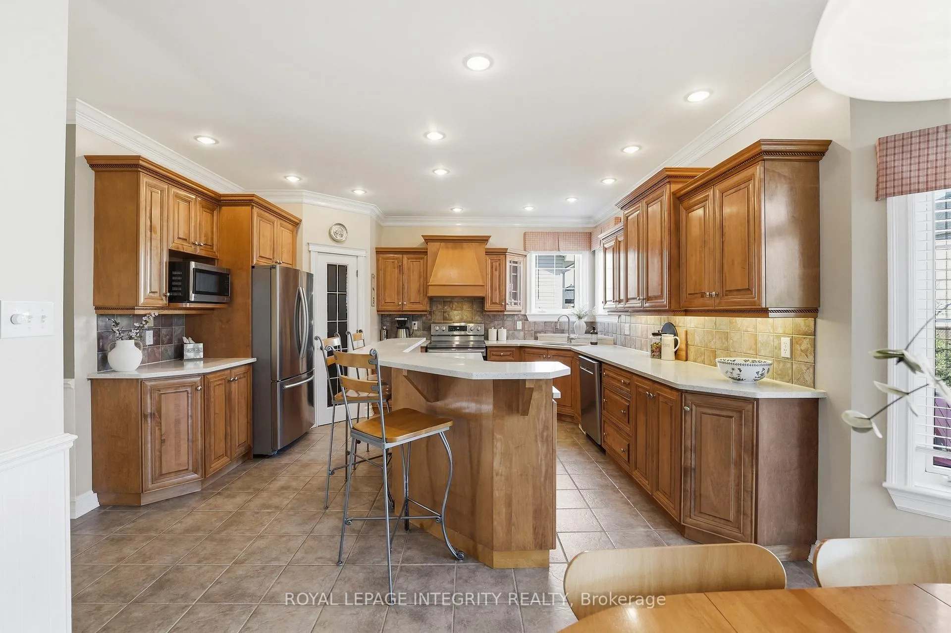 Photo 12 of 17 Graphite Road, Ottawa, Stittsville (Central) — HOMEH