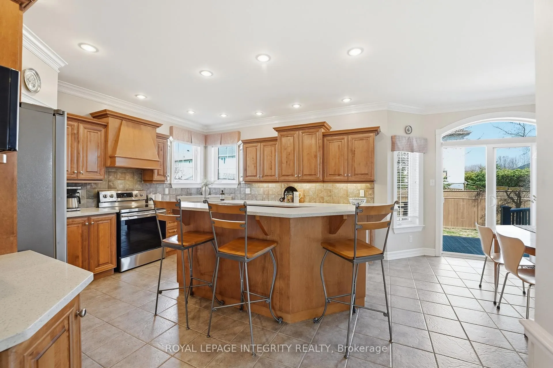 Photo 13 of 17 Graphite Road, Ottawa, Stittsville (Central) — HOMEH