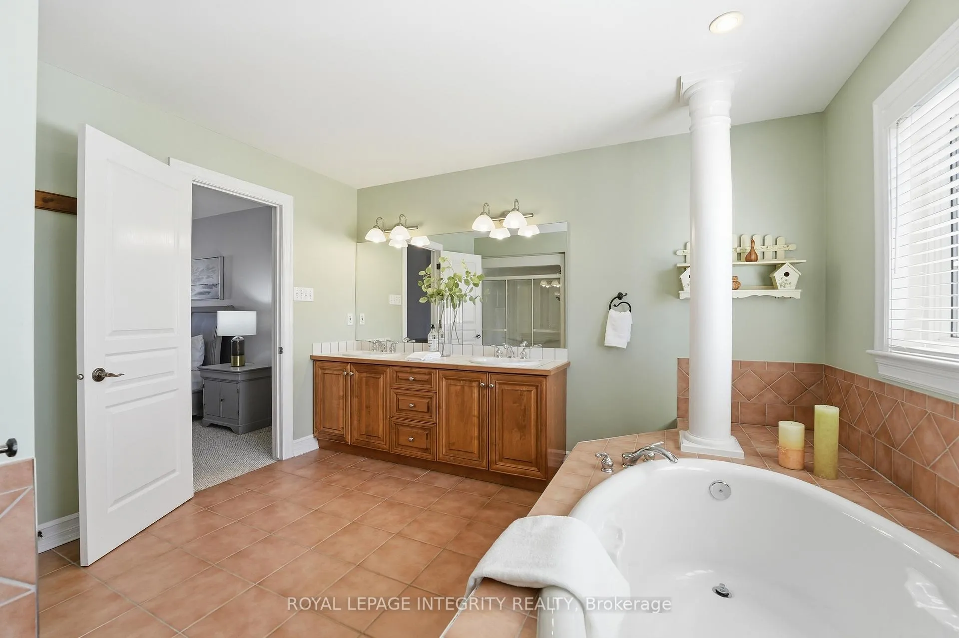 Photo 32 of 17 Graphite Road, Ottawa, Stittsville (Central) — HOMEH