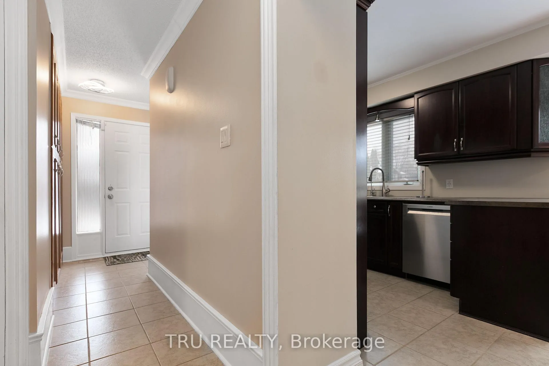Photo 4 of 1078 St Emmanuel Terrace, Ottawa, Convent Glen North — HOMEH