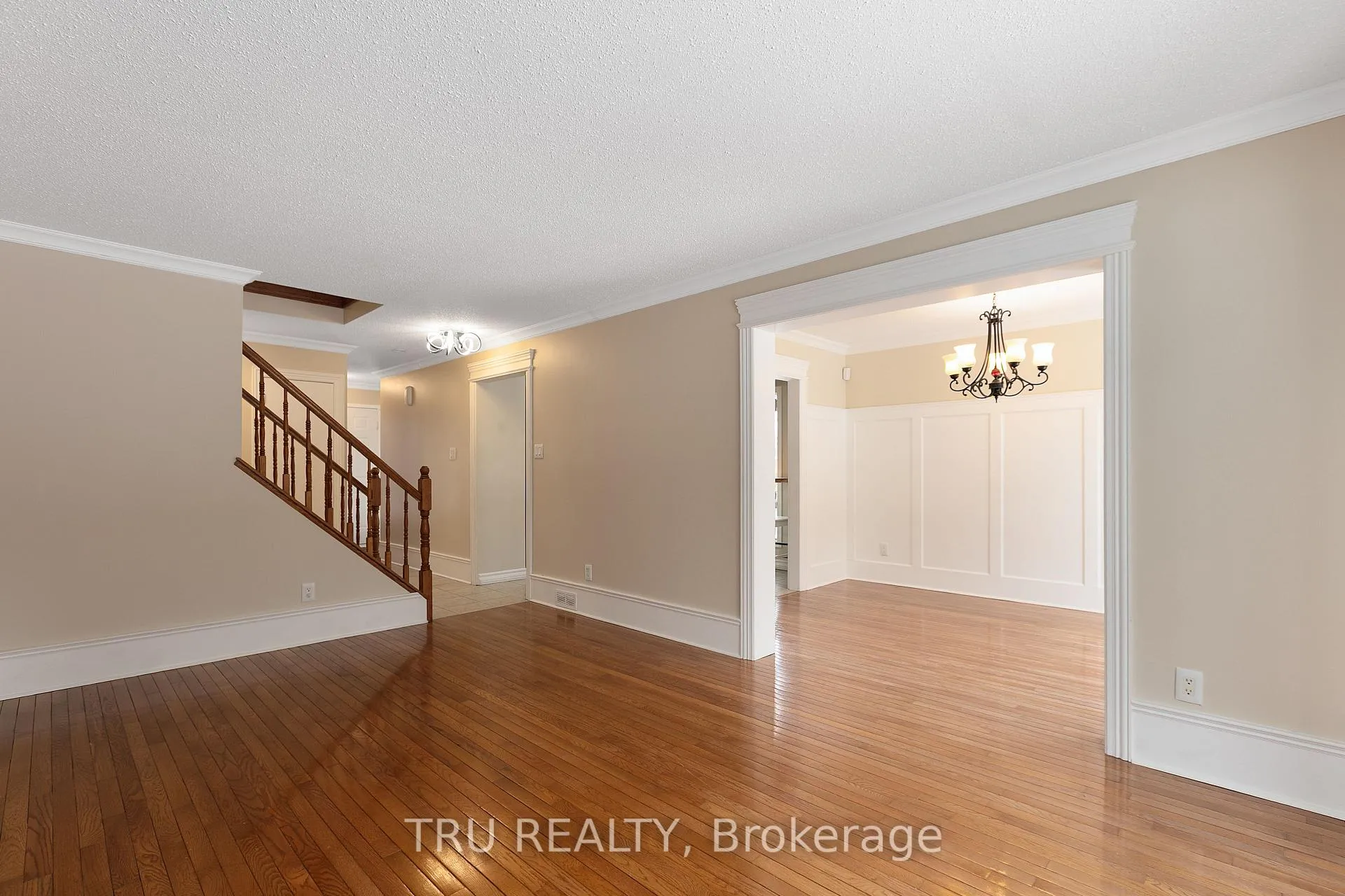 Photo 8 of 1078 St Emmanuel Terrace, Ottawa, Convent Glen North — HOMEH