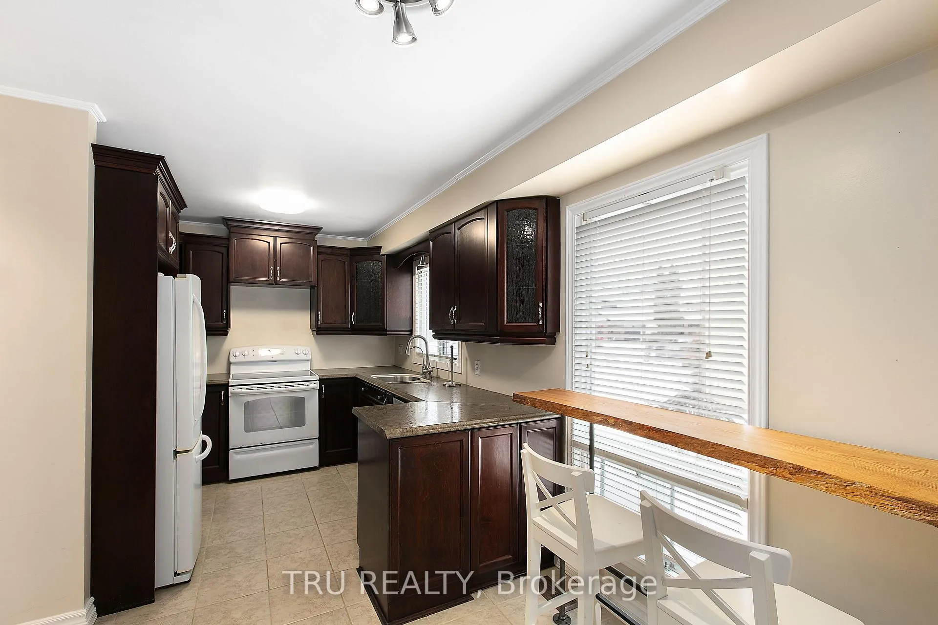 Photo 13 of 1078 St Emmanuel Terrace, Ottawa, Convent Glen North — HOMEH