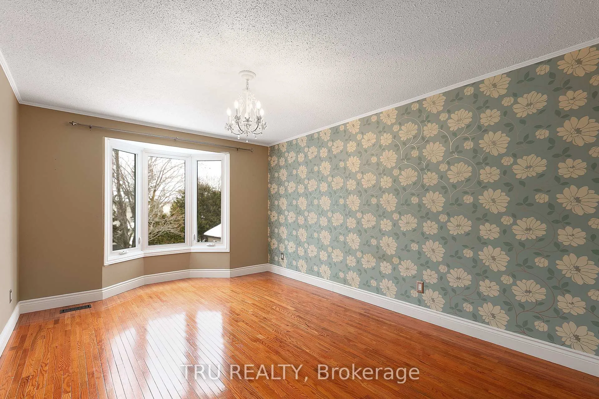 Photo 23 of 1078 St Emmanuel Terrace, Ottawa, Convent Glen North — HOMEH