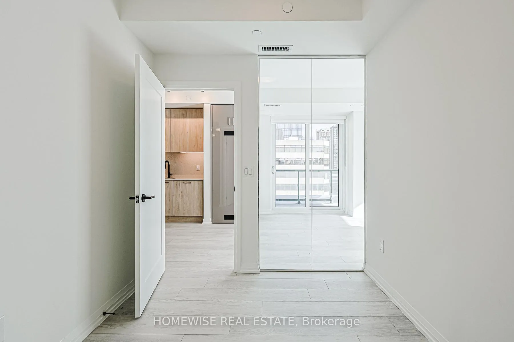 Photo 15 of Unit 604, 280 Dundas Street W, Toronto, Kensington-Chinatown — HOMEH