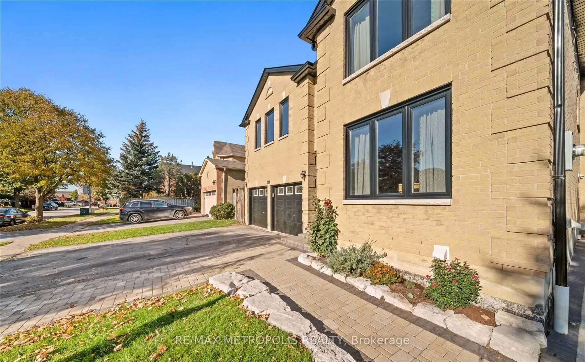 Photo 2 of Unit Basement, 214 Stonemanor Avenue, Whitby, Pringle Creek — HOMEH