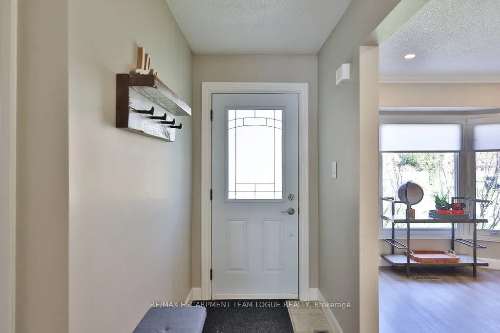 Photo 3 of 3208 Edenwood Crescent, Burlington, Headon — HOMEH