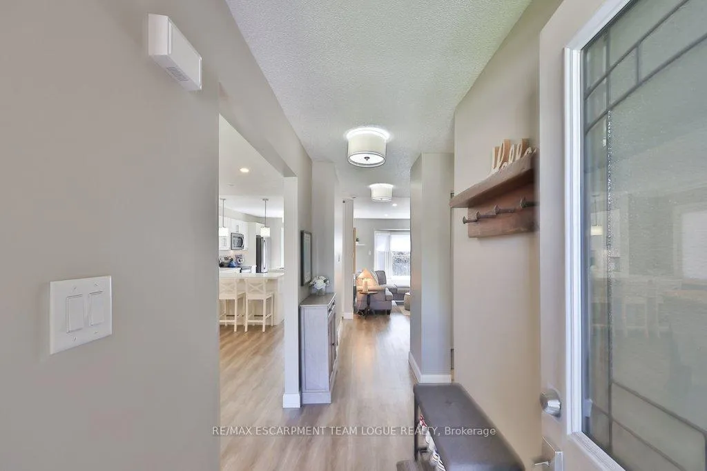 Photo 4 of 3208 Edenwood Crescent, Burlington, Headon — HOMEH