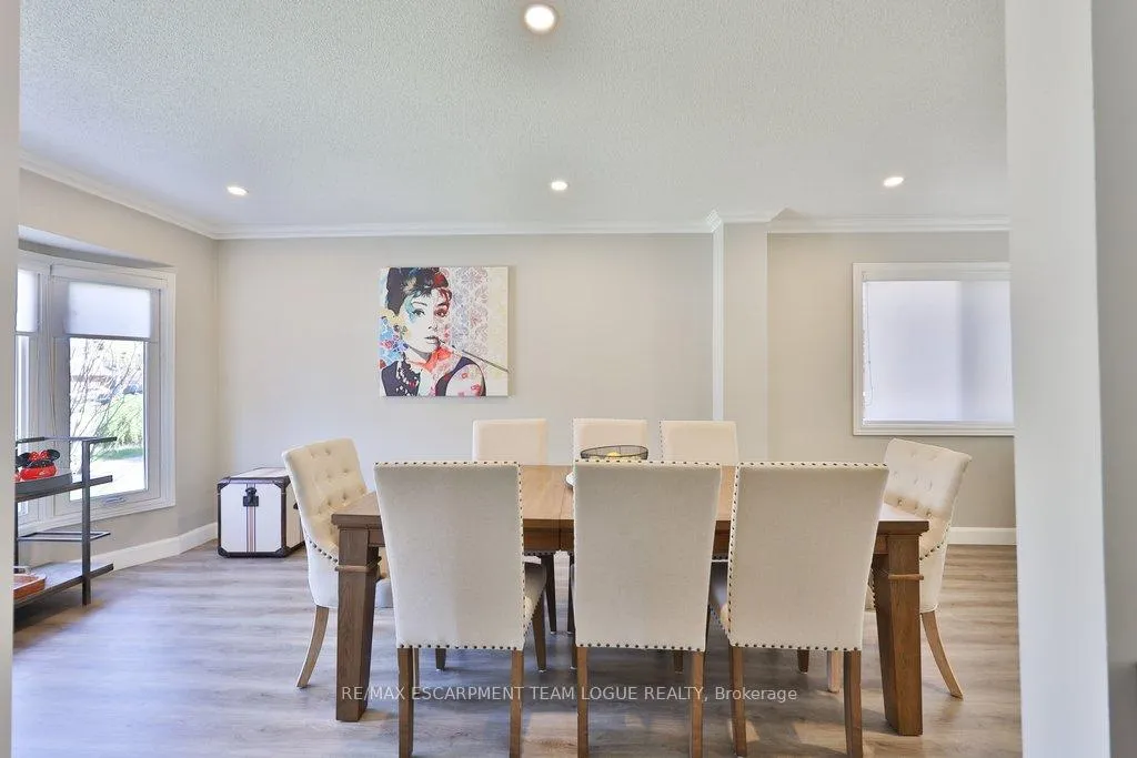 Photo 5 of 3208 Edenwood Crescent, Burlington, Headon — HOMEH