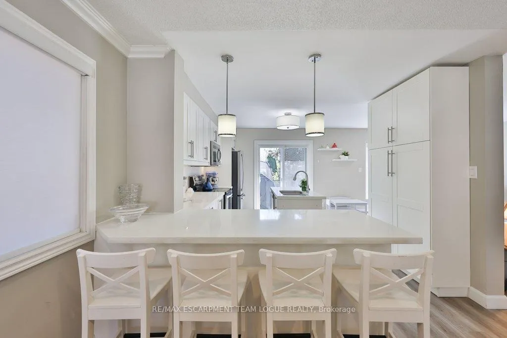 Photo 8 of 3208 Edenwood Crescent, Burlington, Headon — HOMEH
