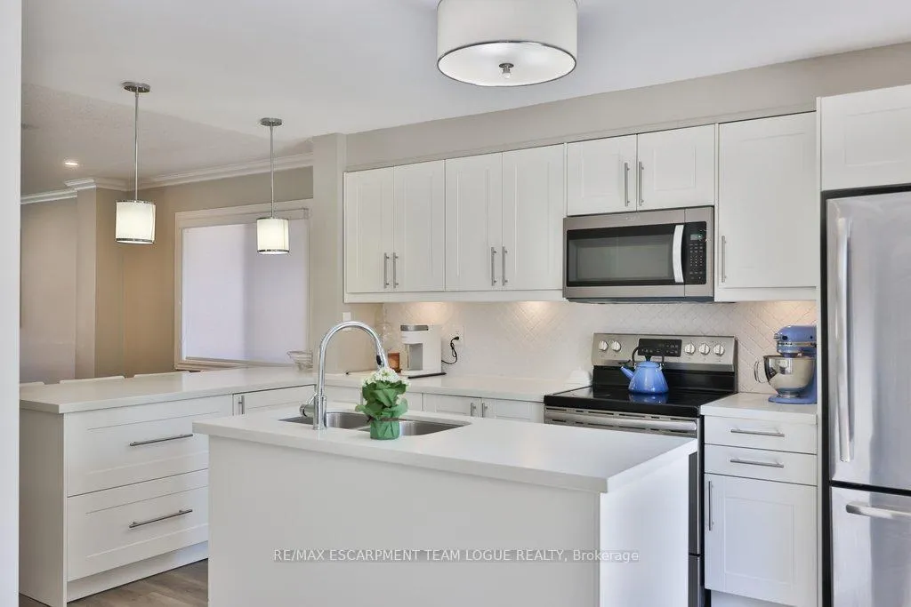 Photo 11 of 3208 Edenwood Crescent, Burlington, Headon — HOMEH